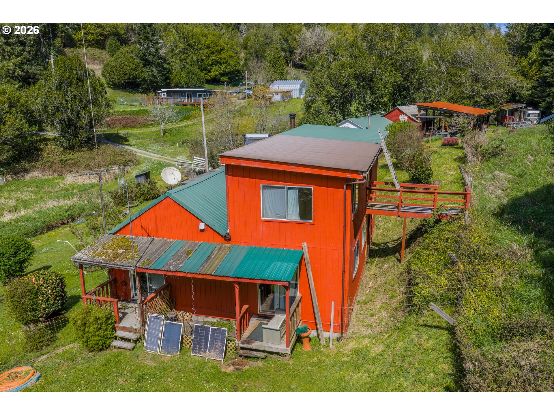 main property photo 12