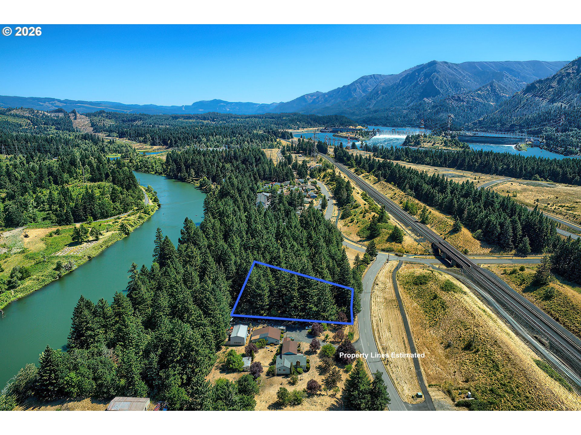 main property photo 3