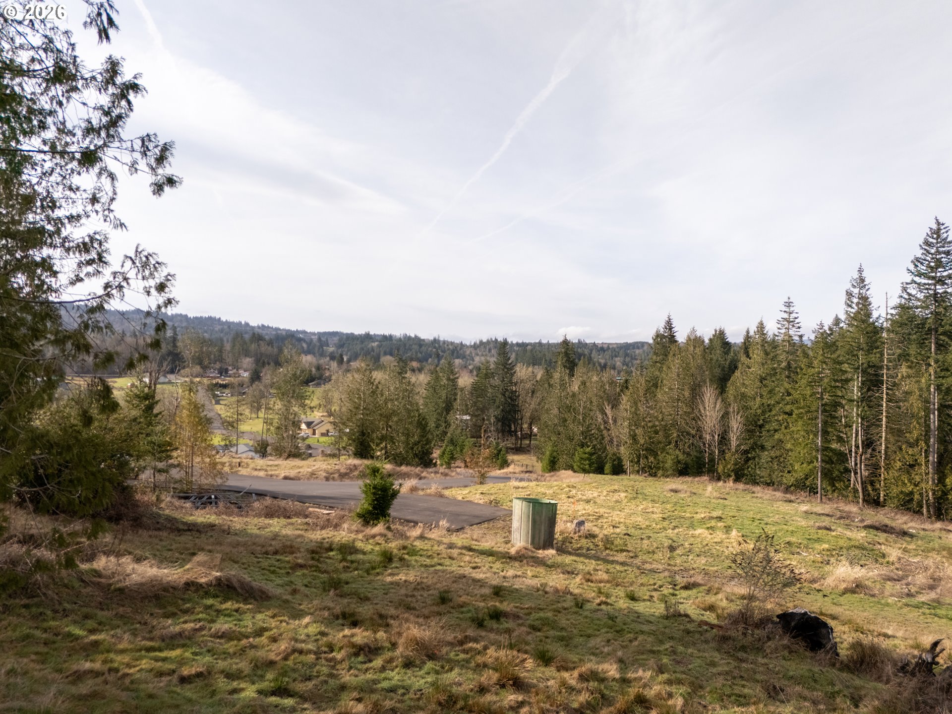 main property photo 13
