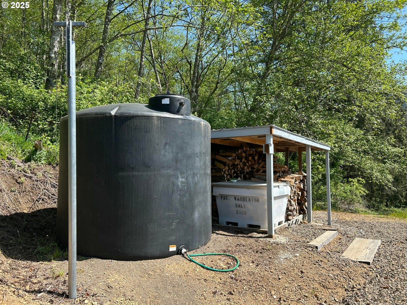 main property photo 45