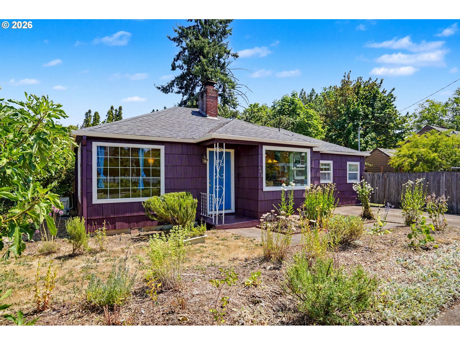 main property photo 3