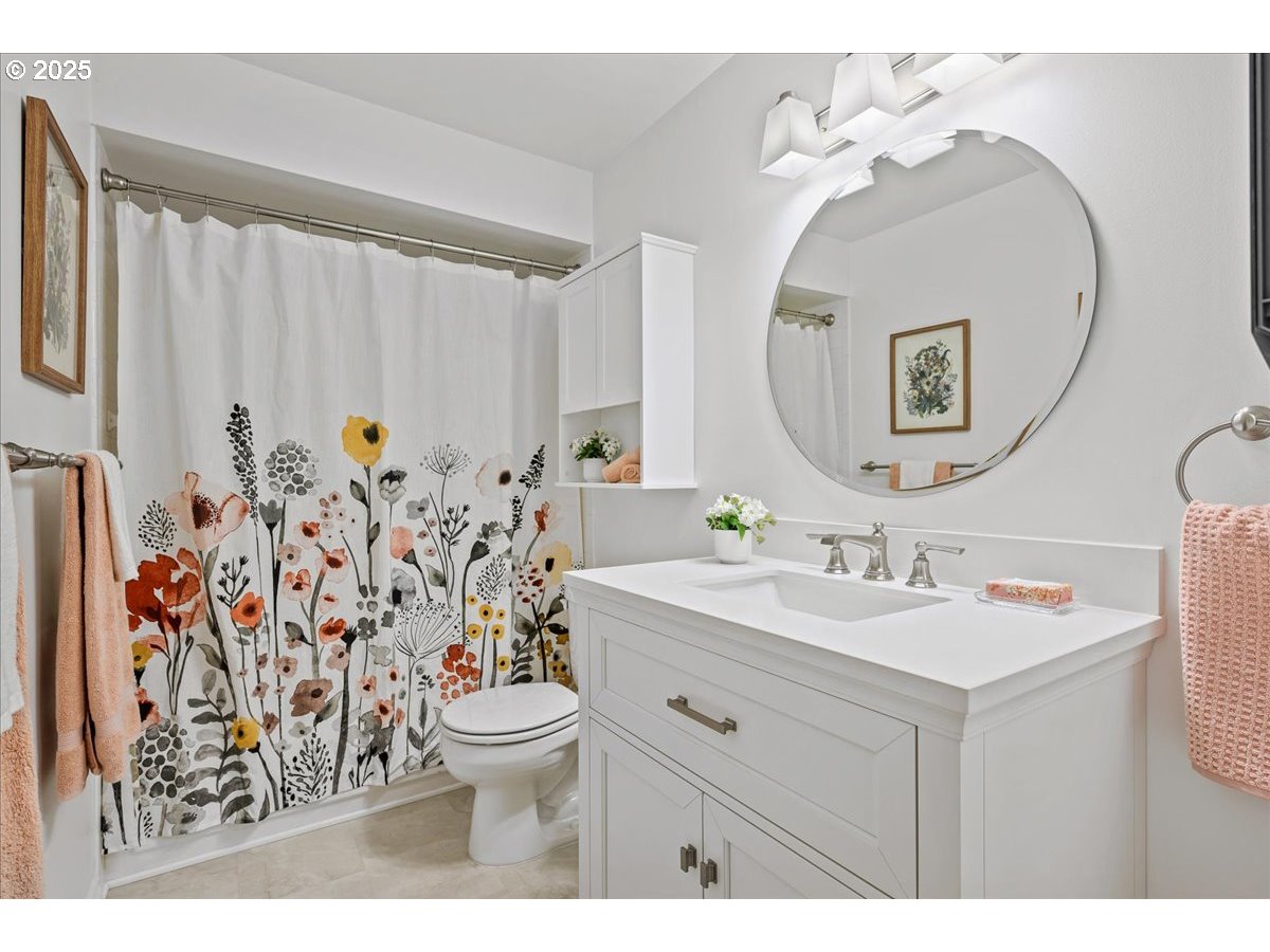 property viewer photo 19