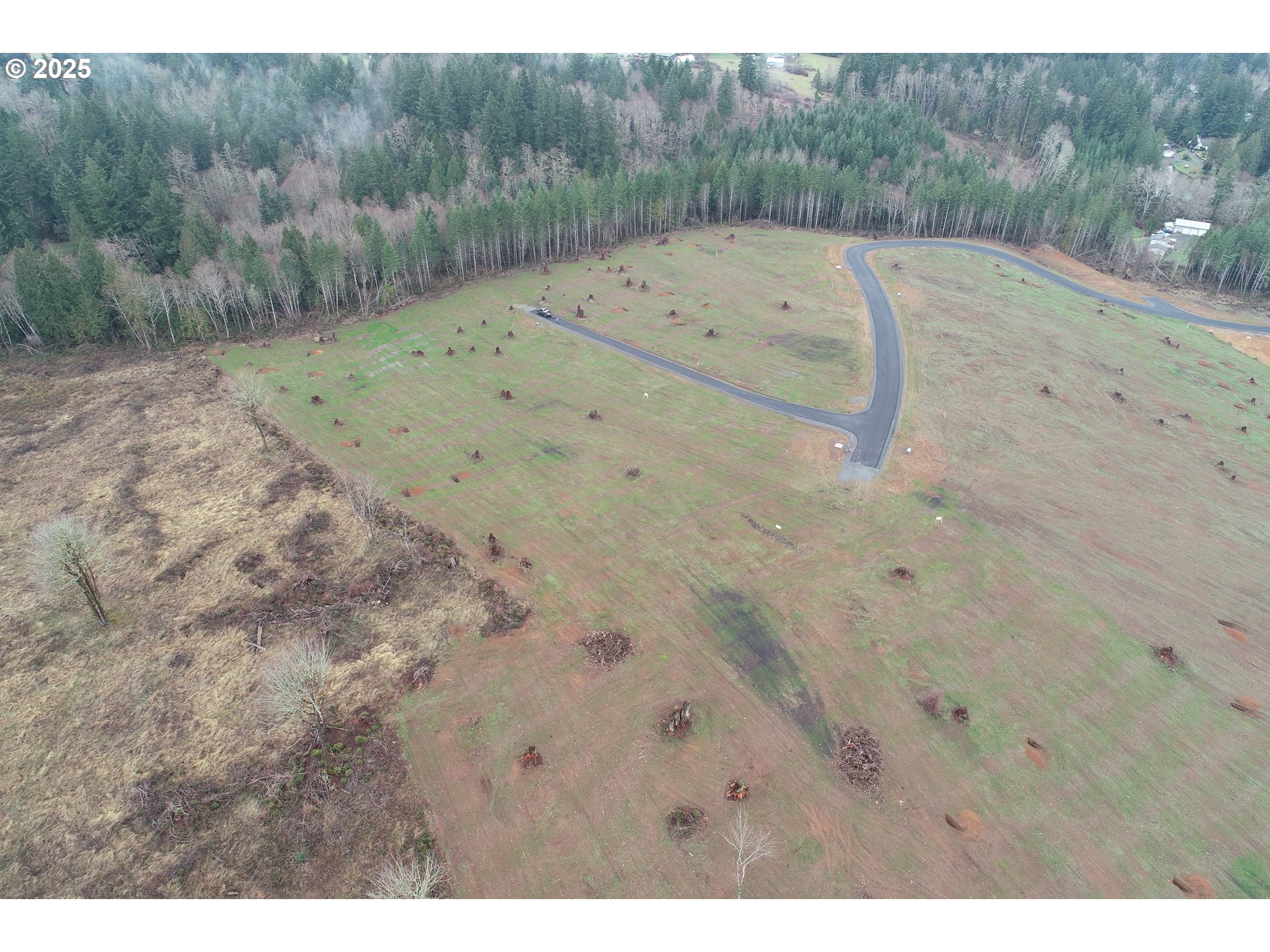 main property photo 11