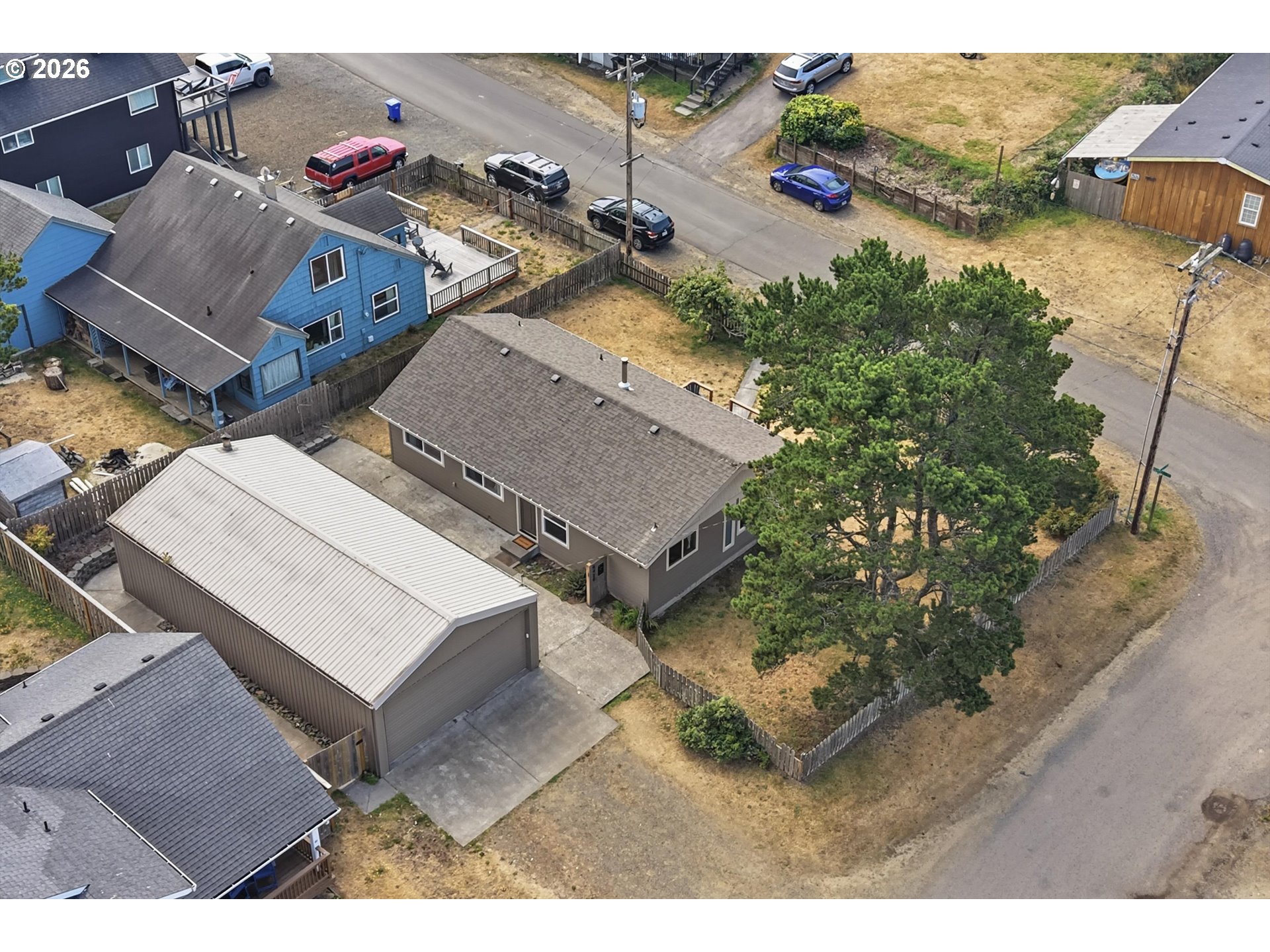 main property photo 34