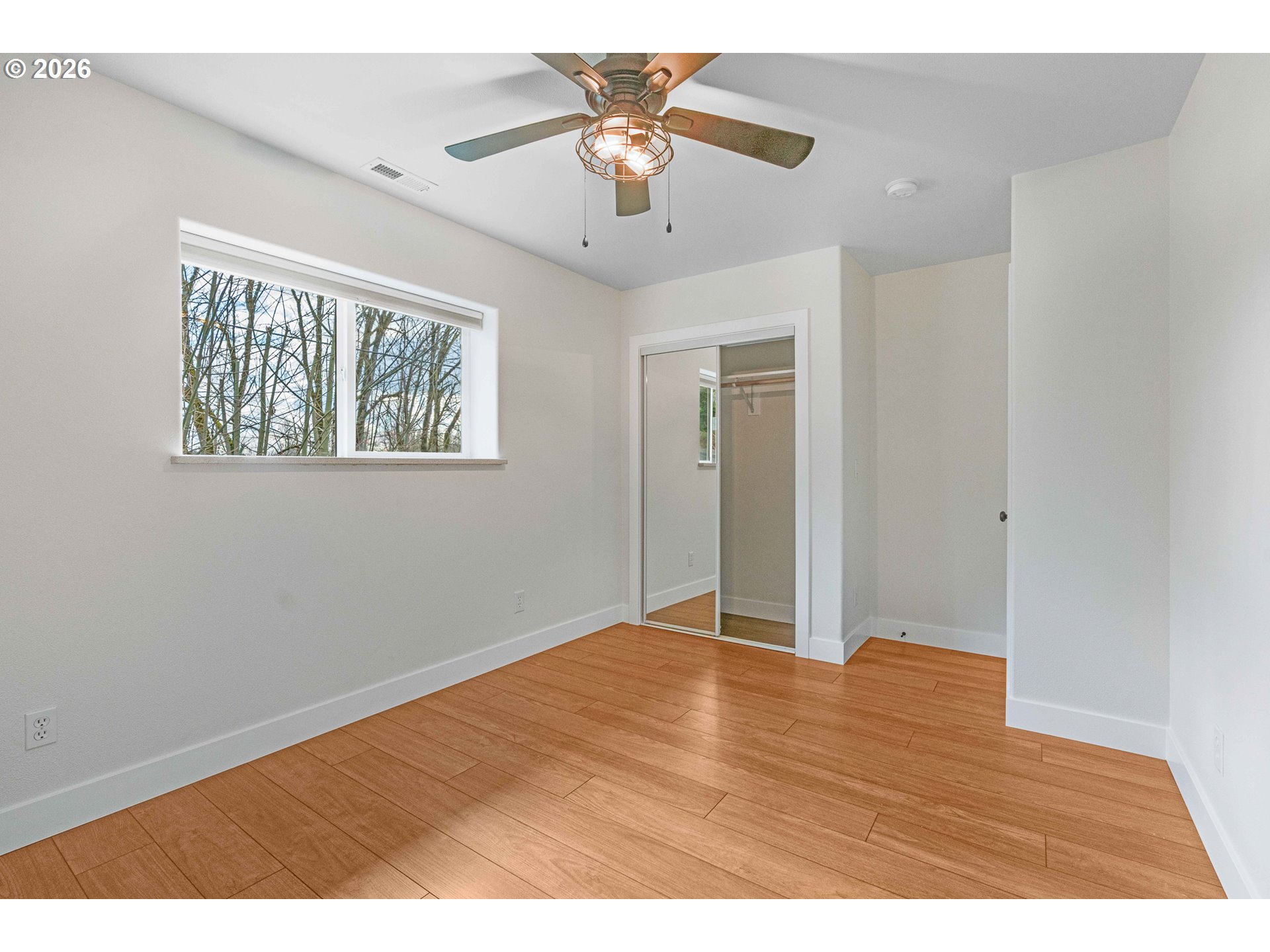 property viewer photo 24