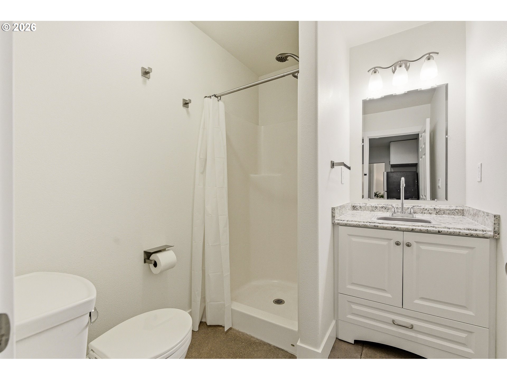 property viewer photo 32
