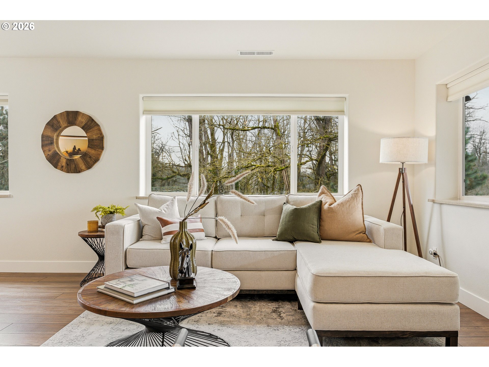 property viewer photo 7