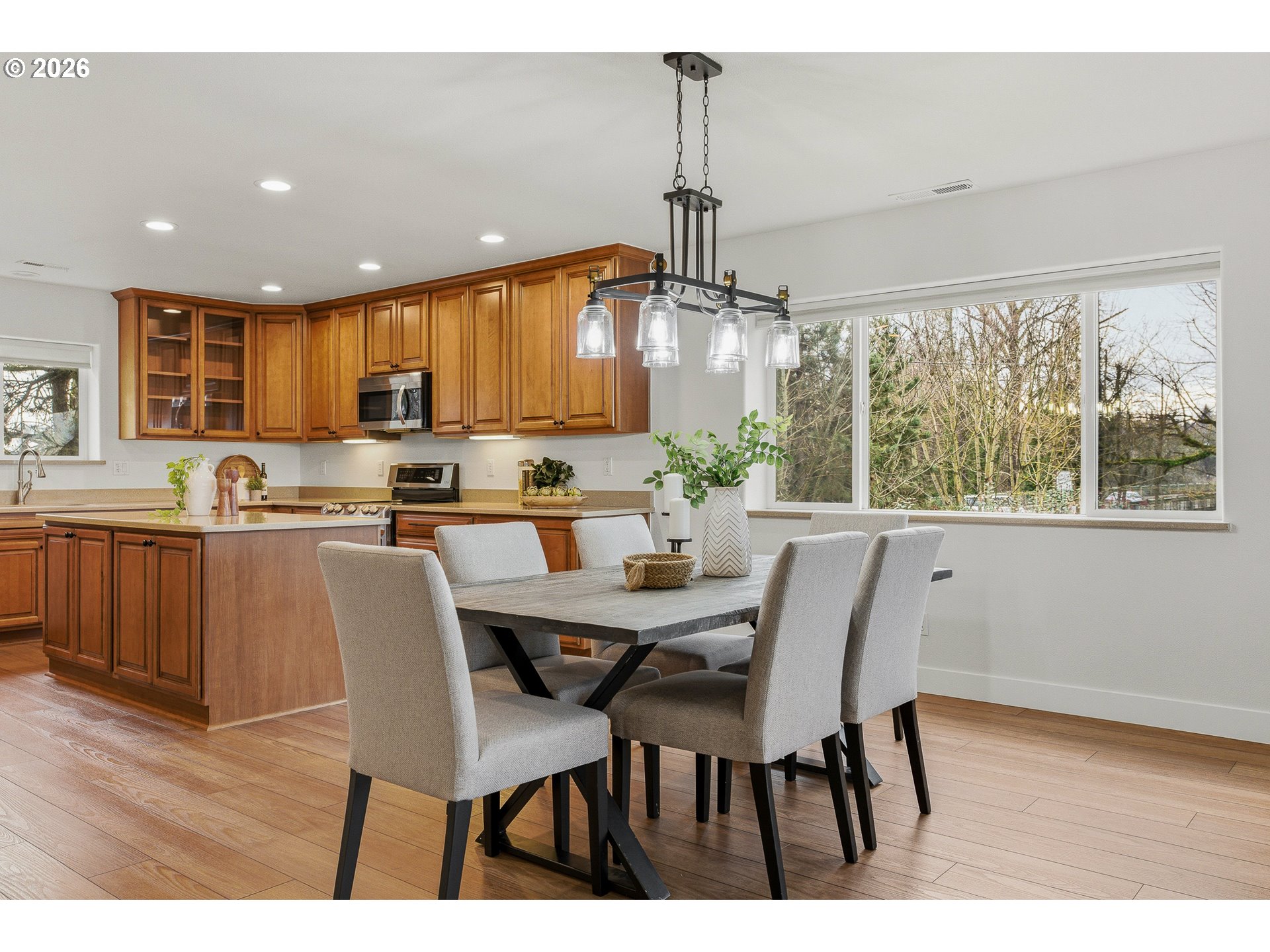property viewer photo 9