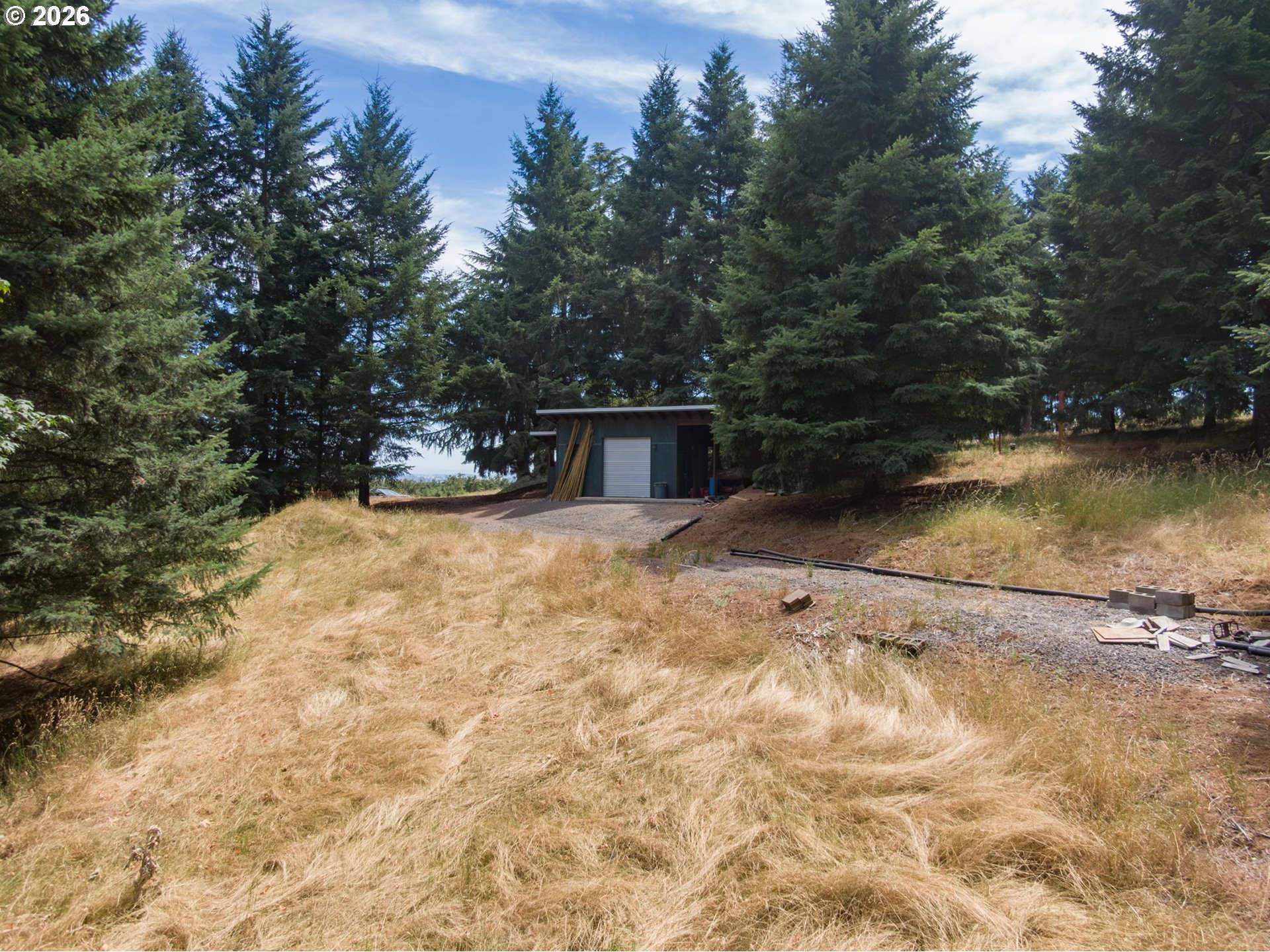 main property photo 13