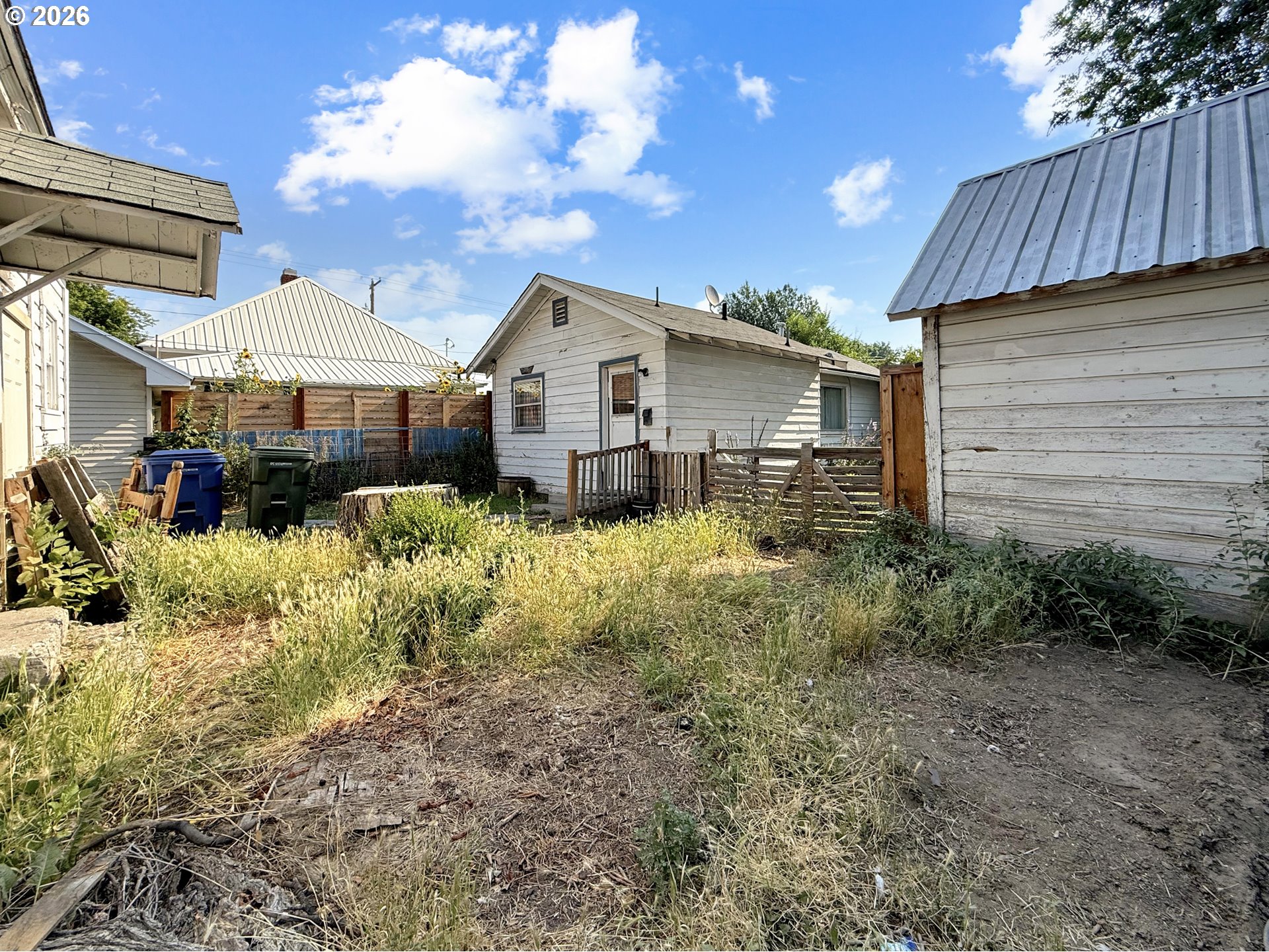 main property photo 43