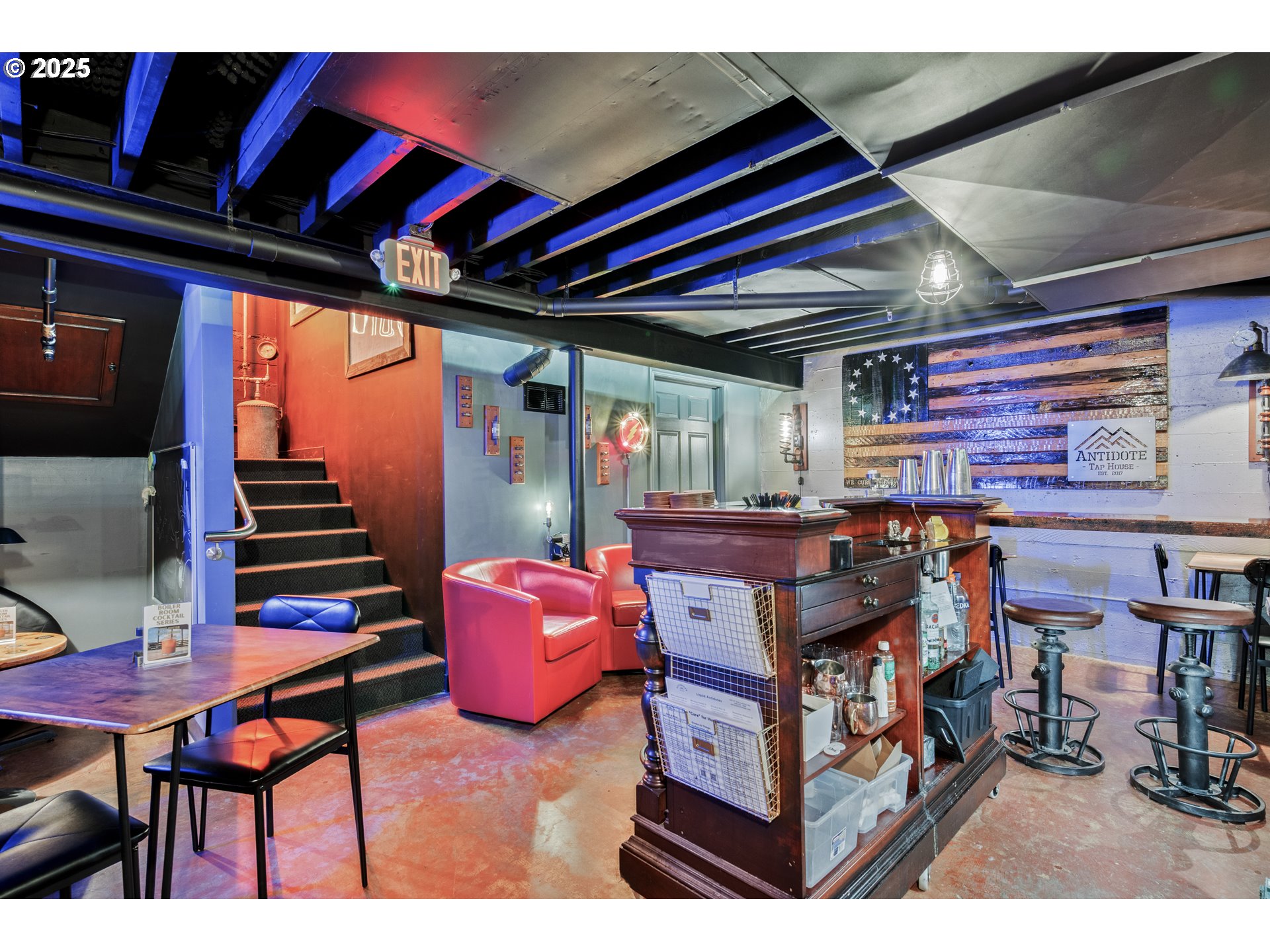 main property photo 9