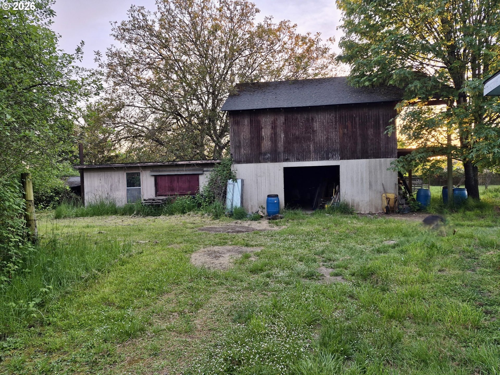 main property photo 36
