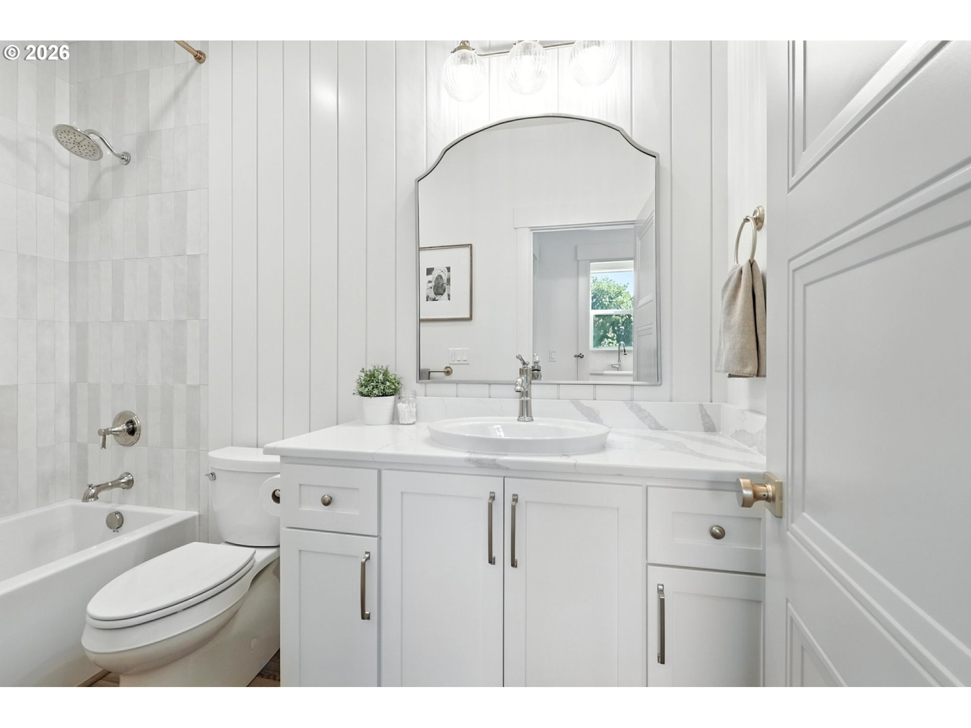 property viewer photo 25