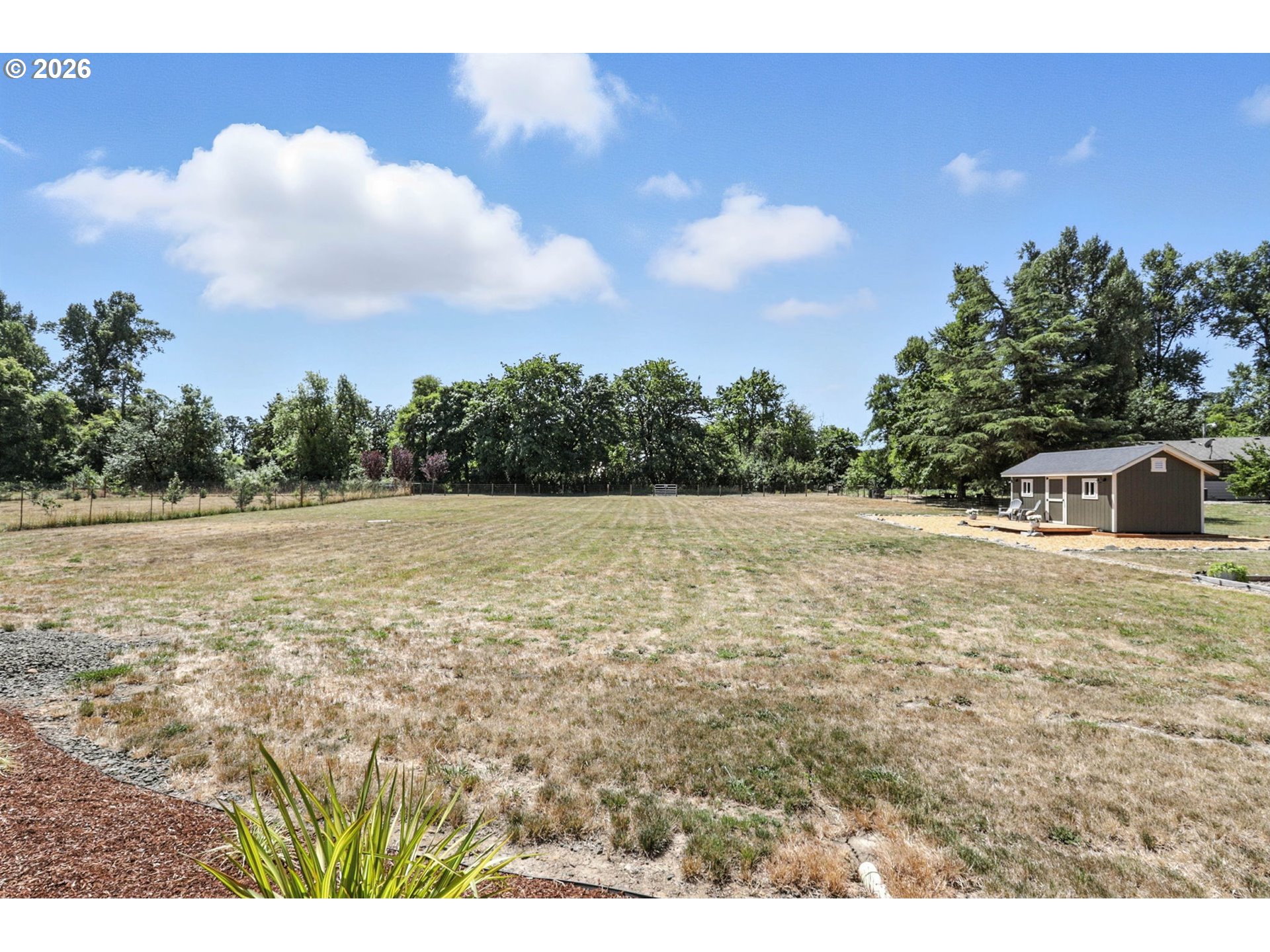 property viewer photo 38