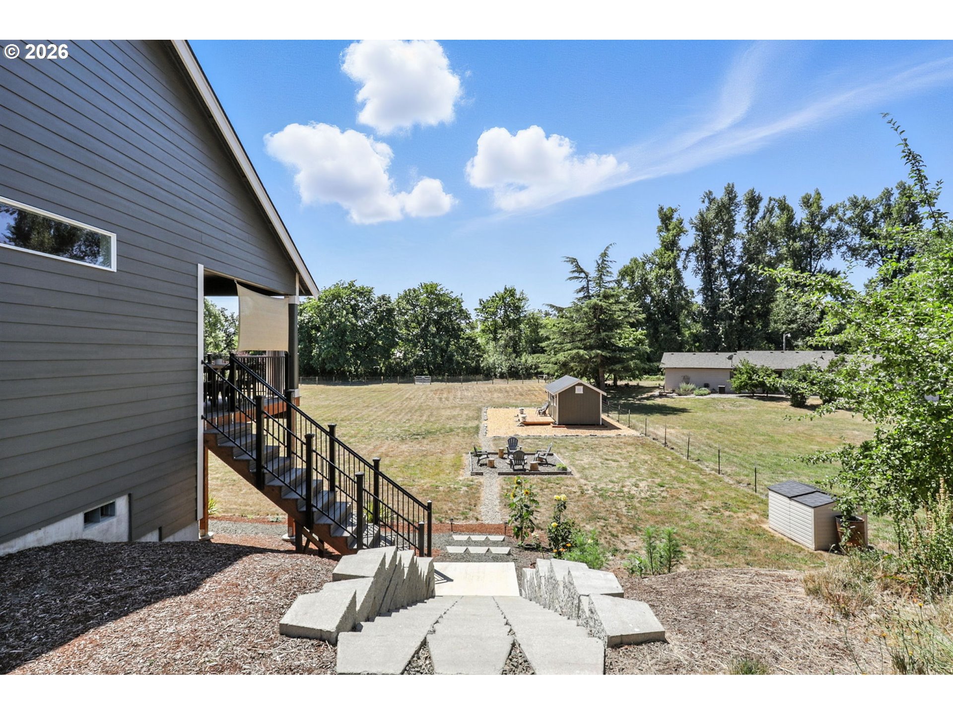 property viewer photo 40