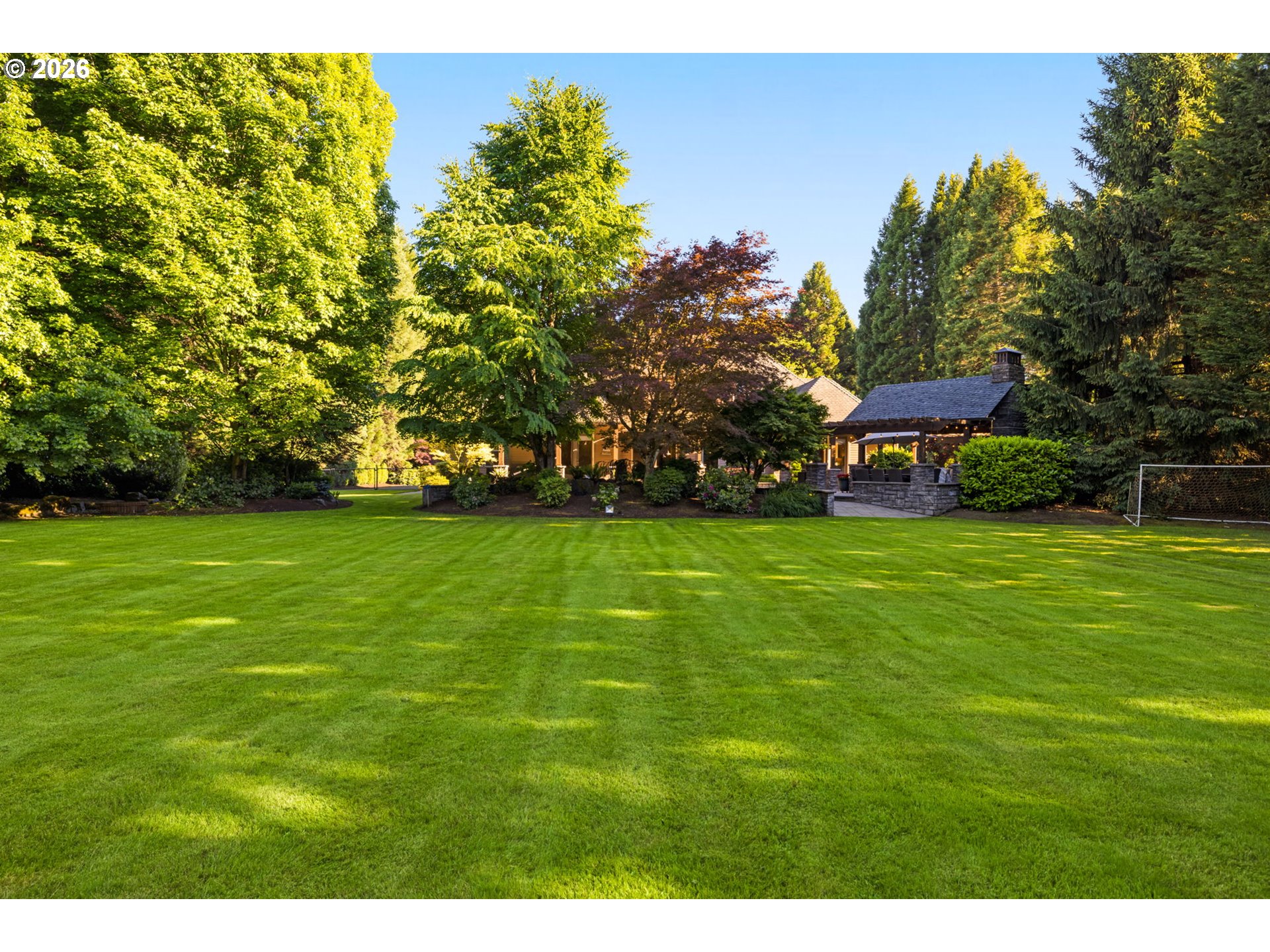 main property photo 40