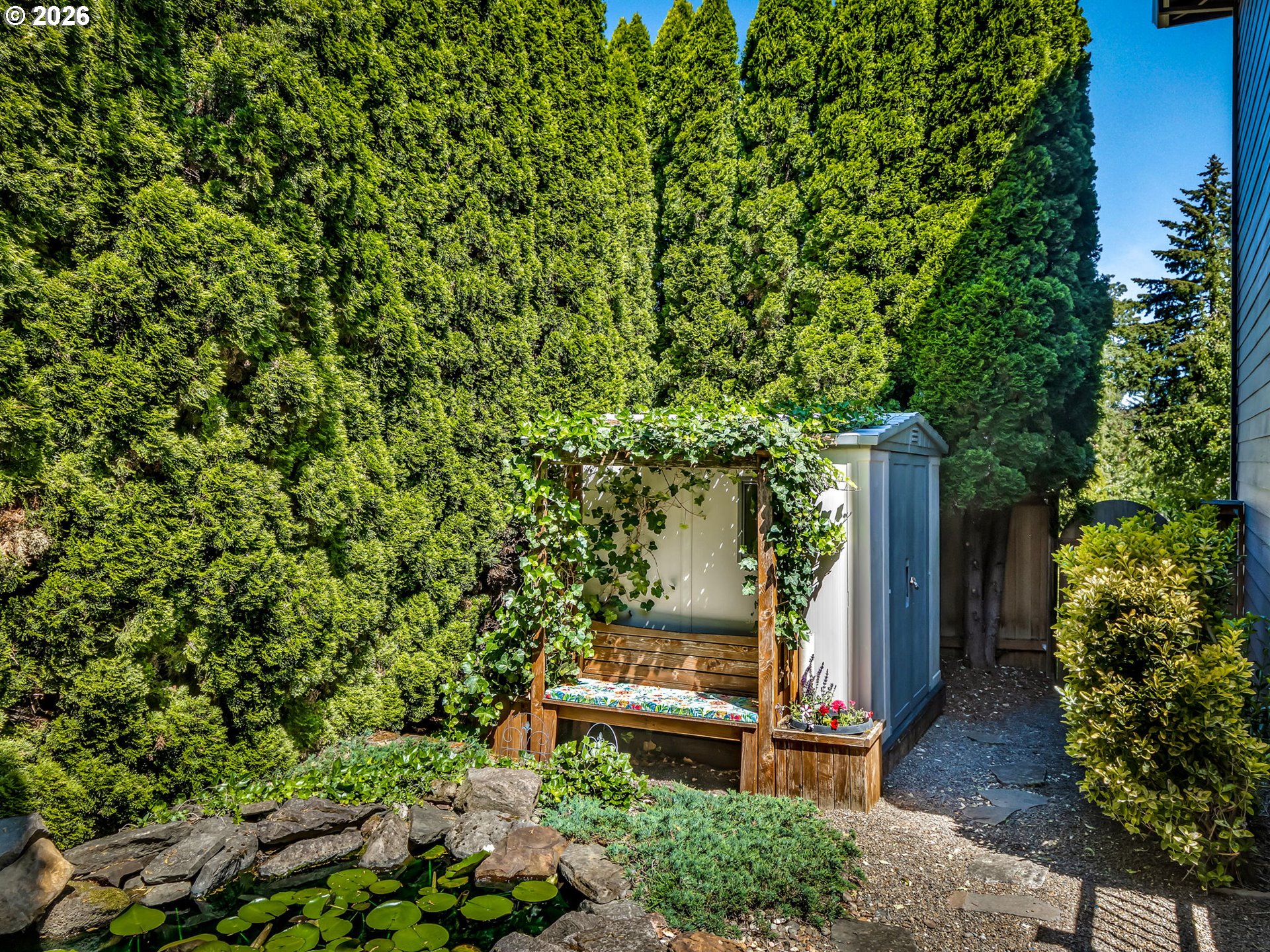 main property photo 33