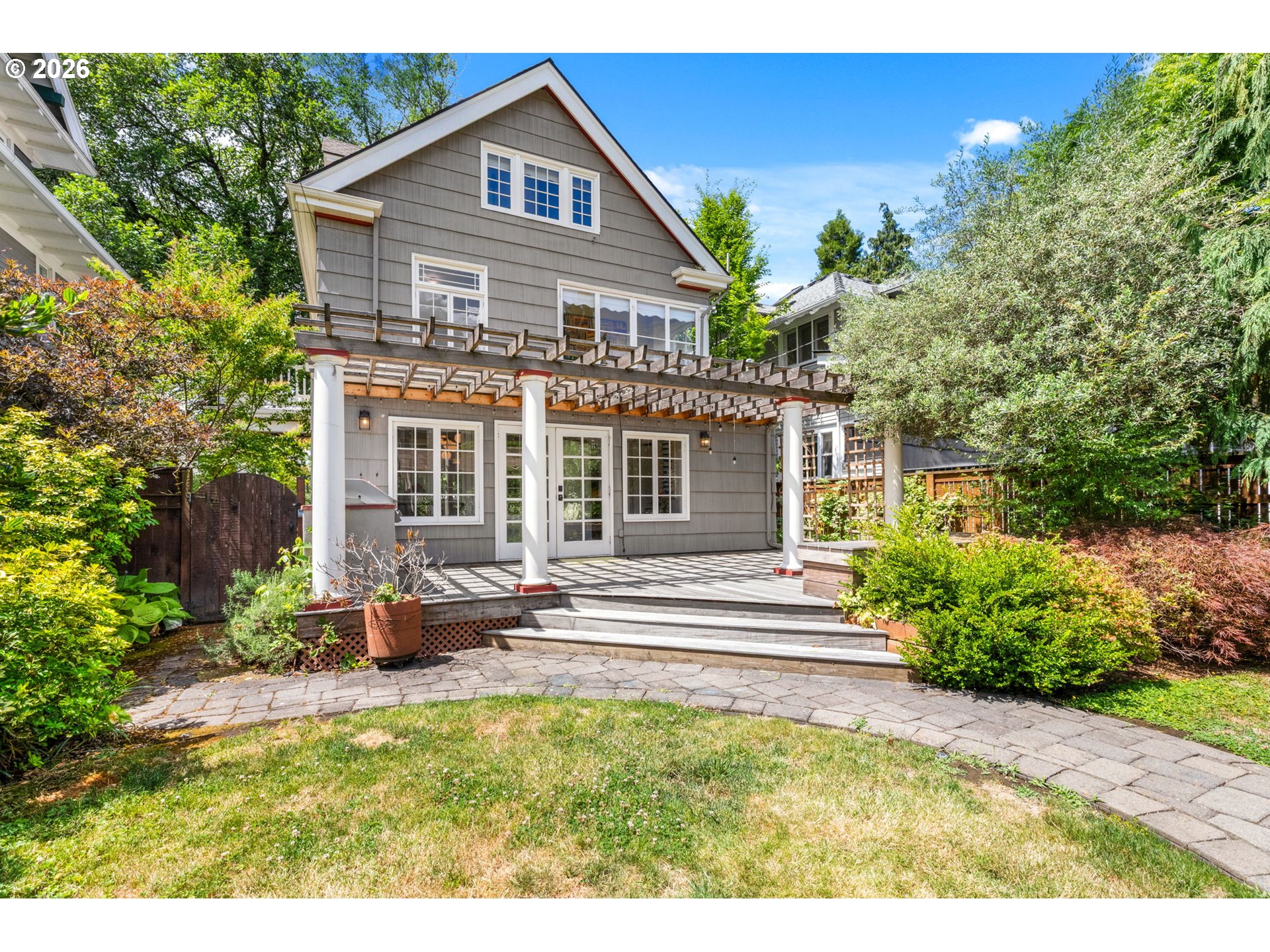 main property photo 32