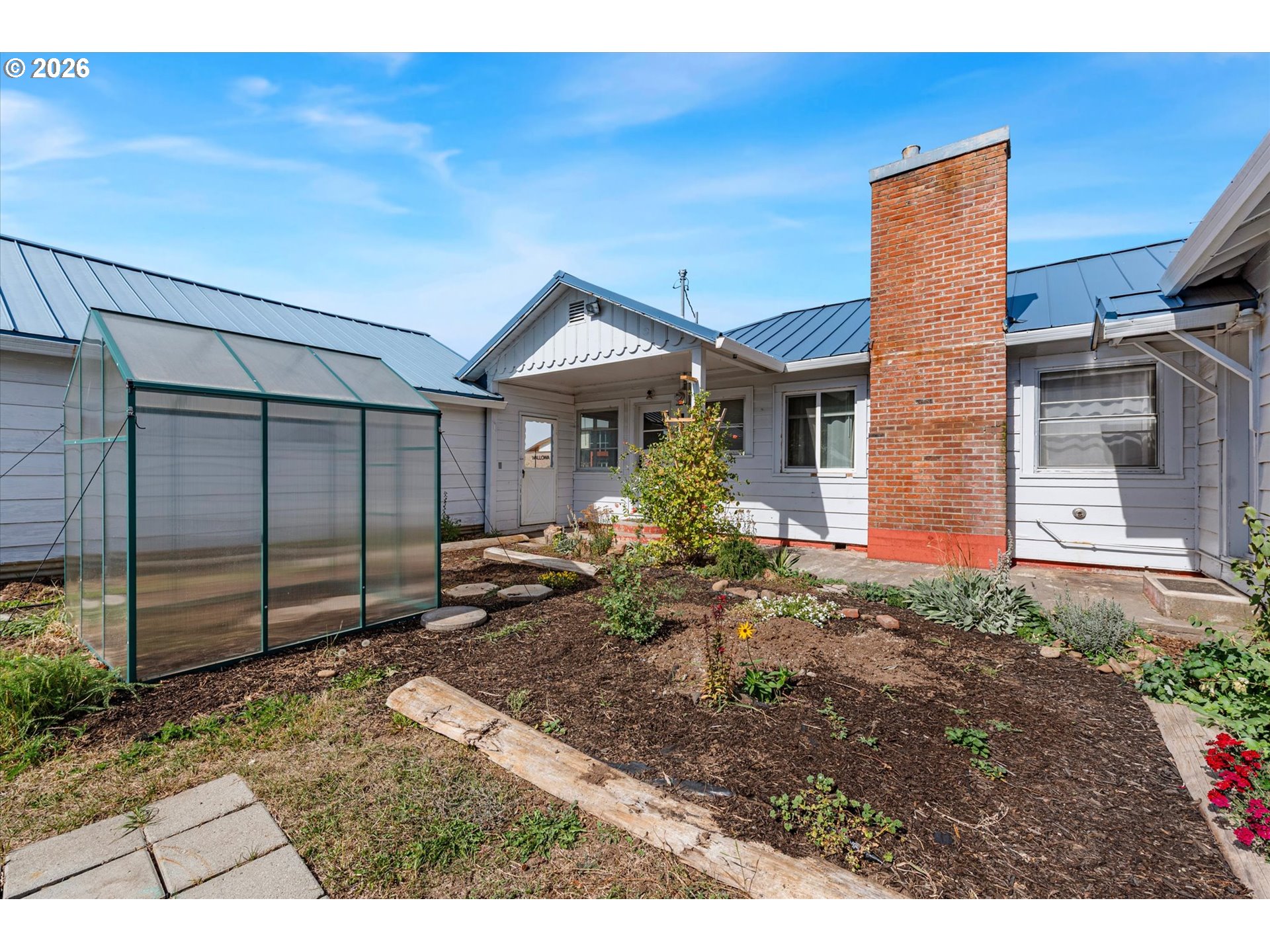 main property photo 20