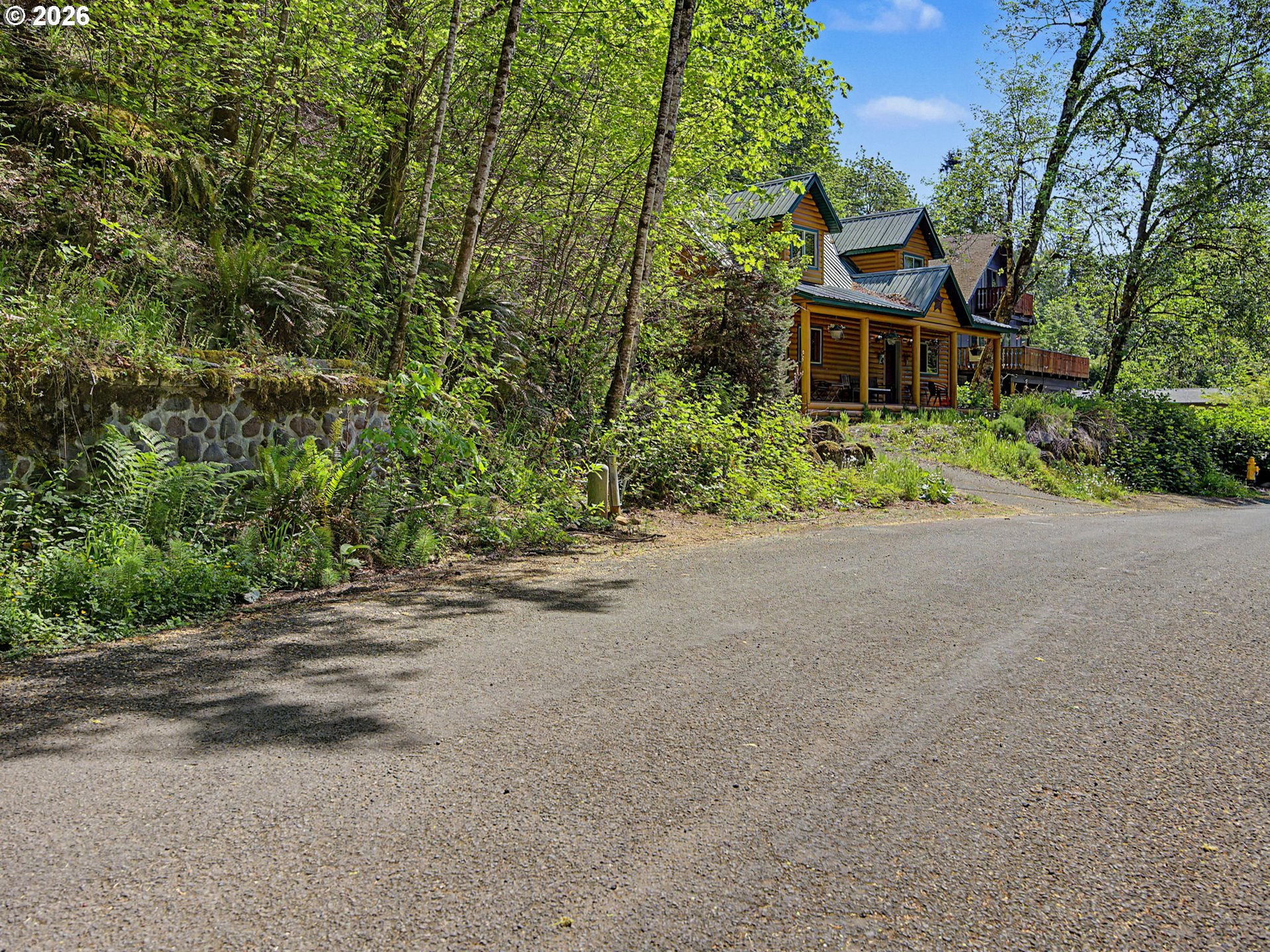 main property photo 33