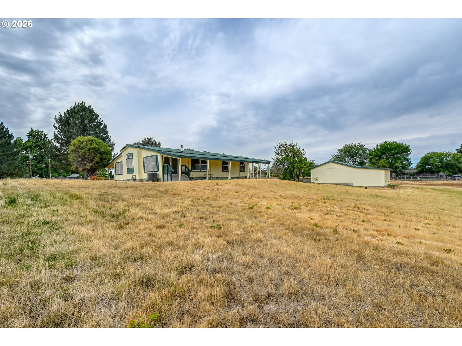 main property photo 44