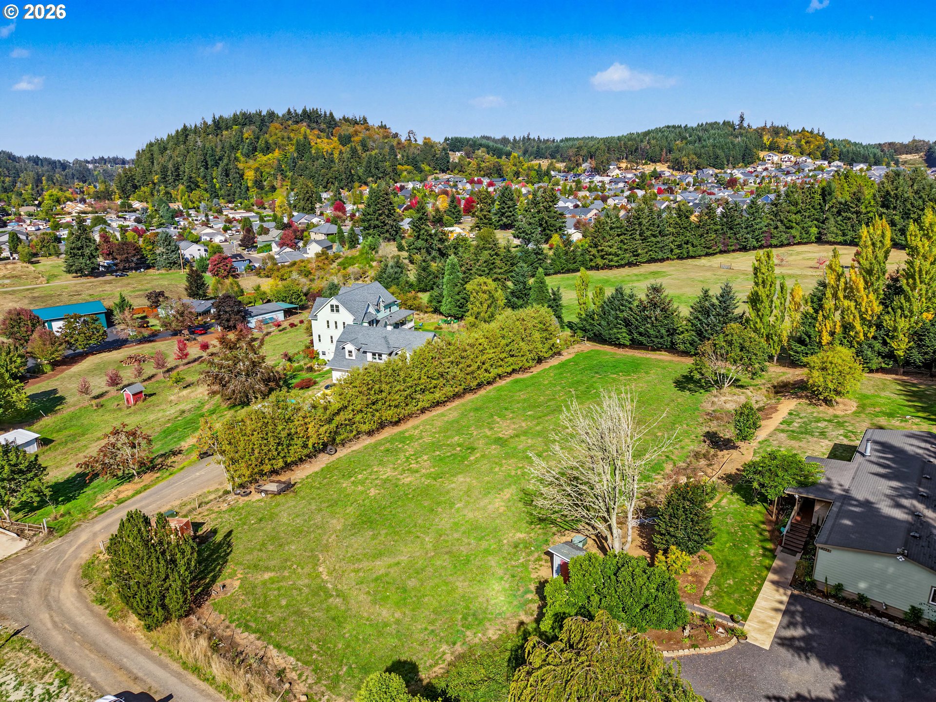 main property photo 41