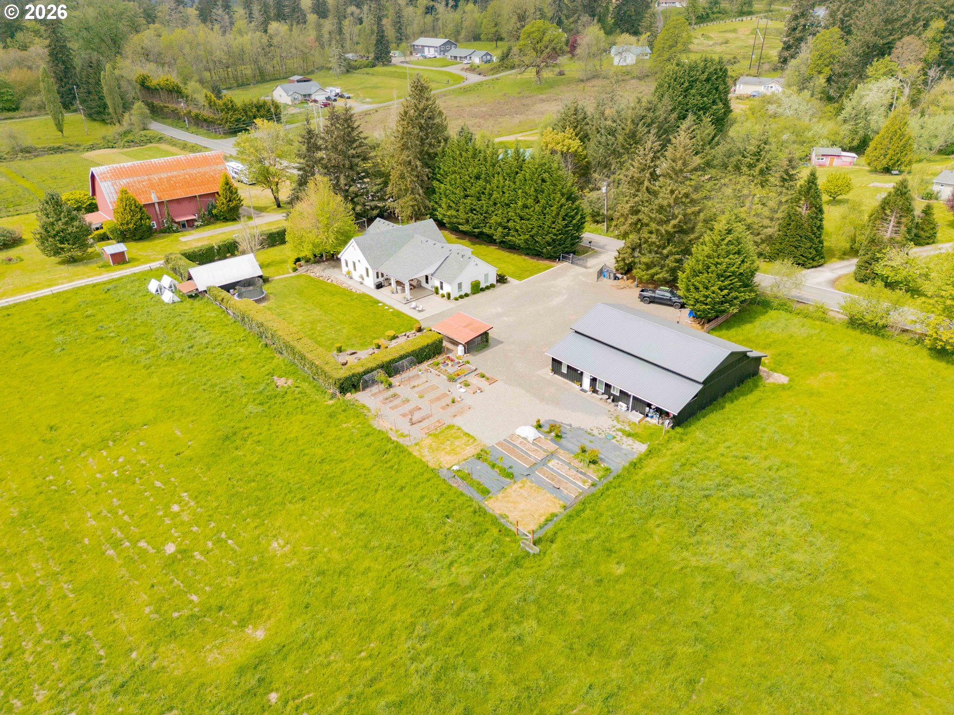 main property photo 41