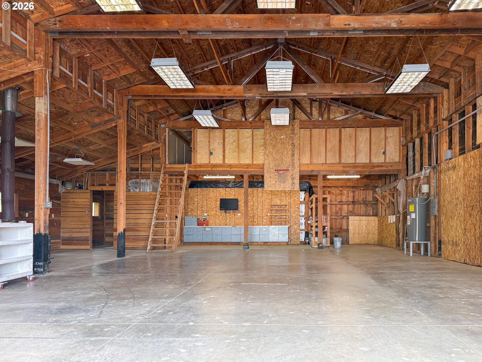 main property photo 43