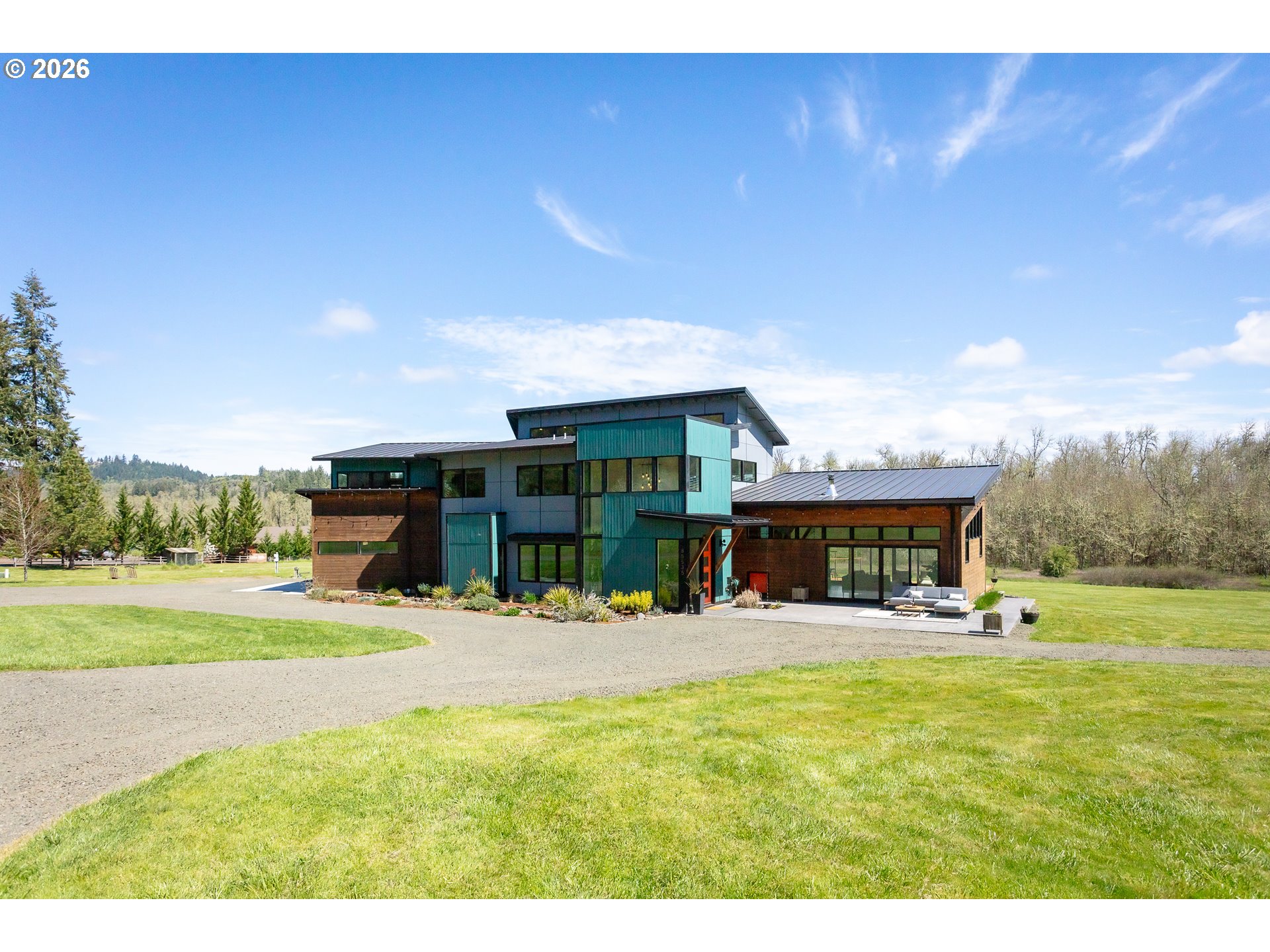 main property photo 2