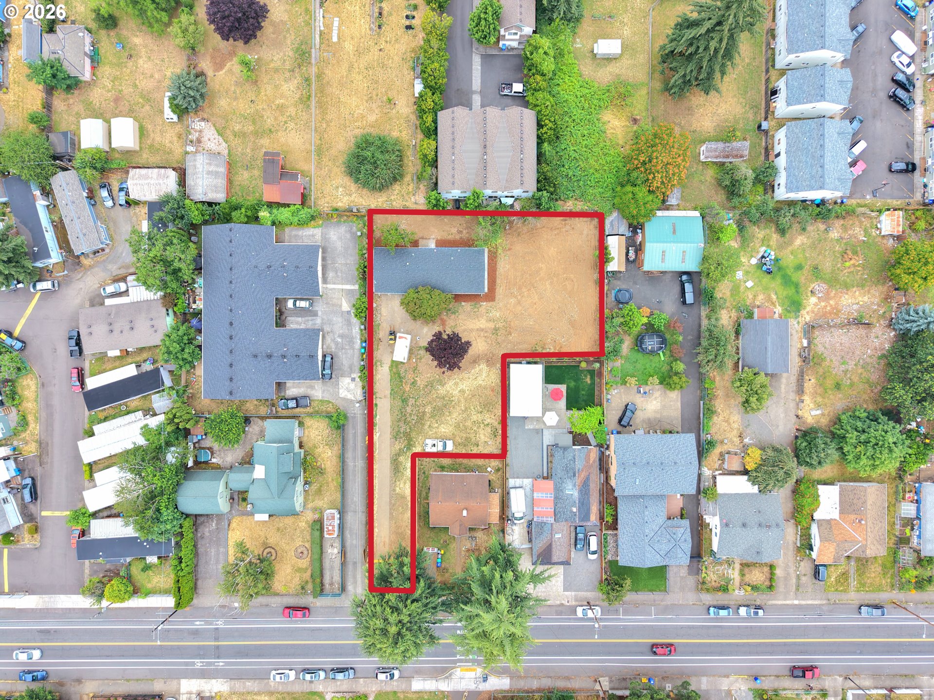 main property photo 25