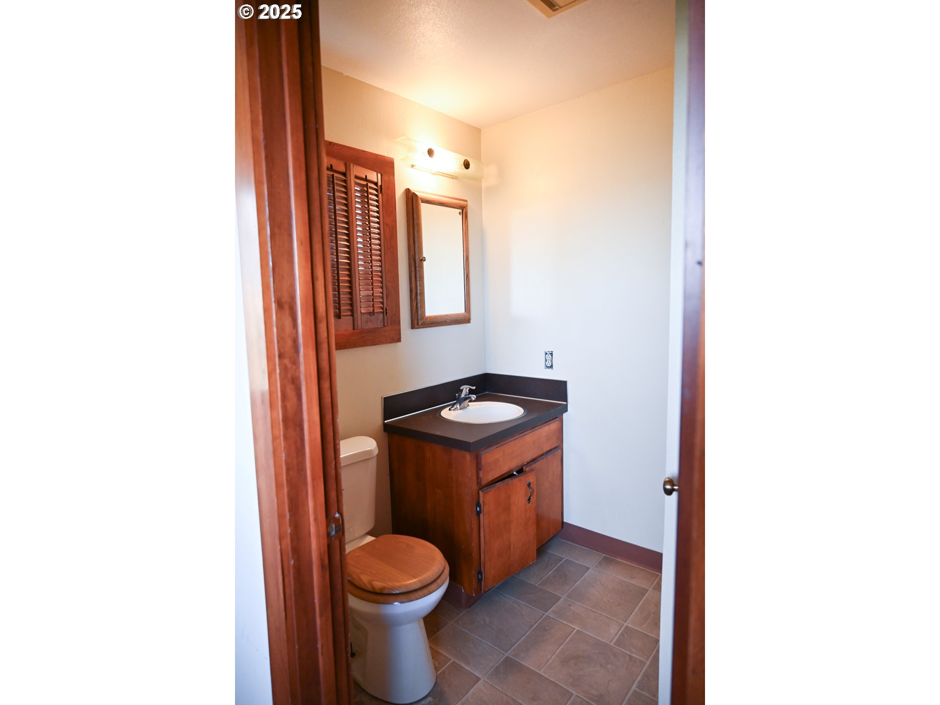 property viewer photo 11