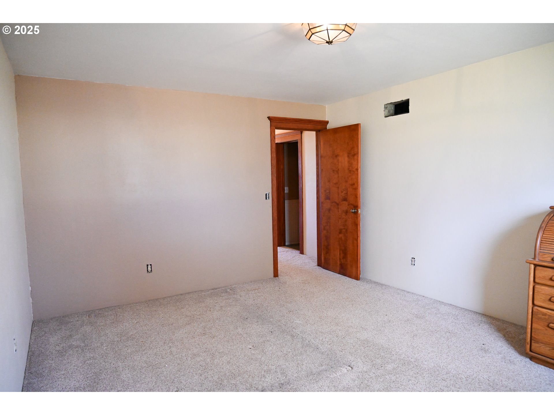 property viewer photo 21