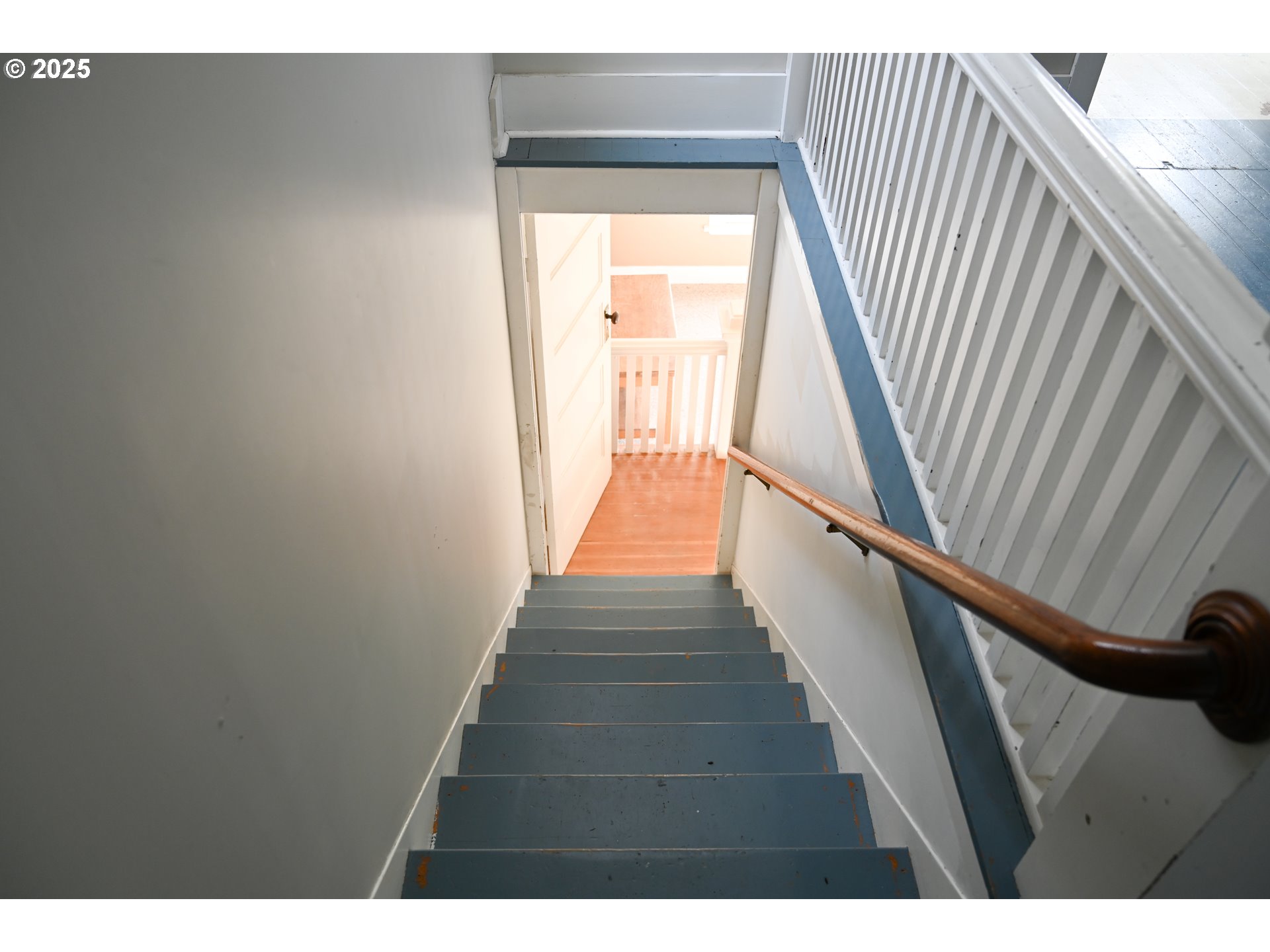 property viewer photo 24