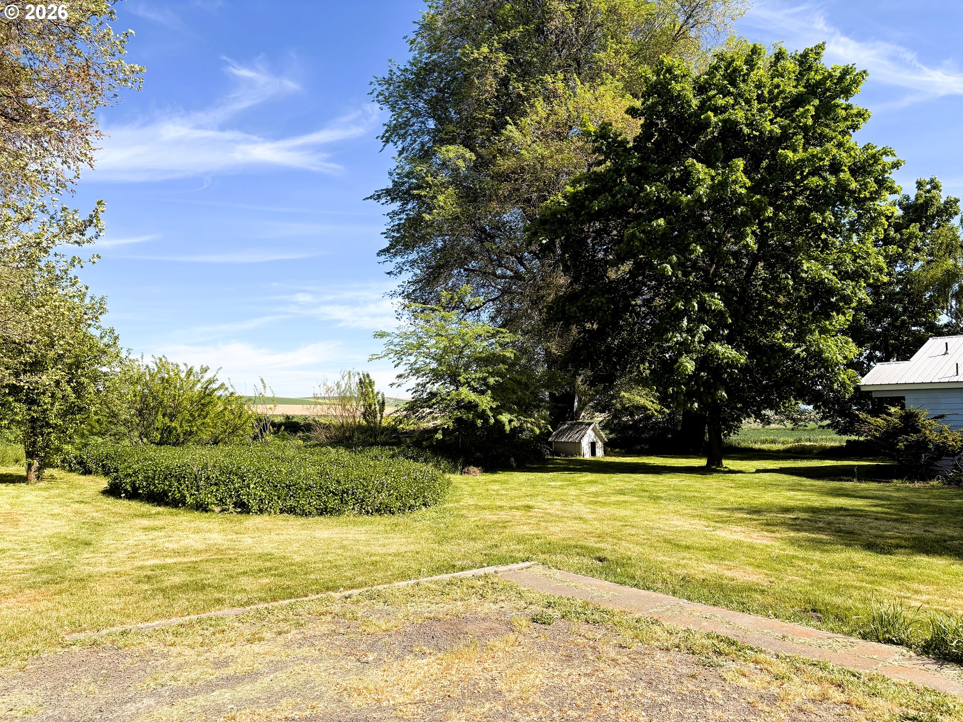 property viewer photo 3