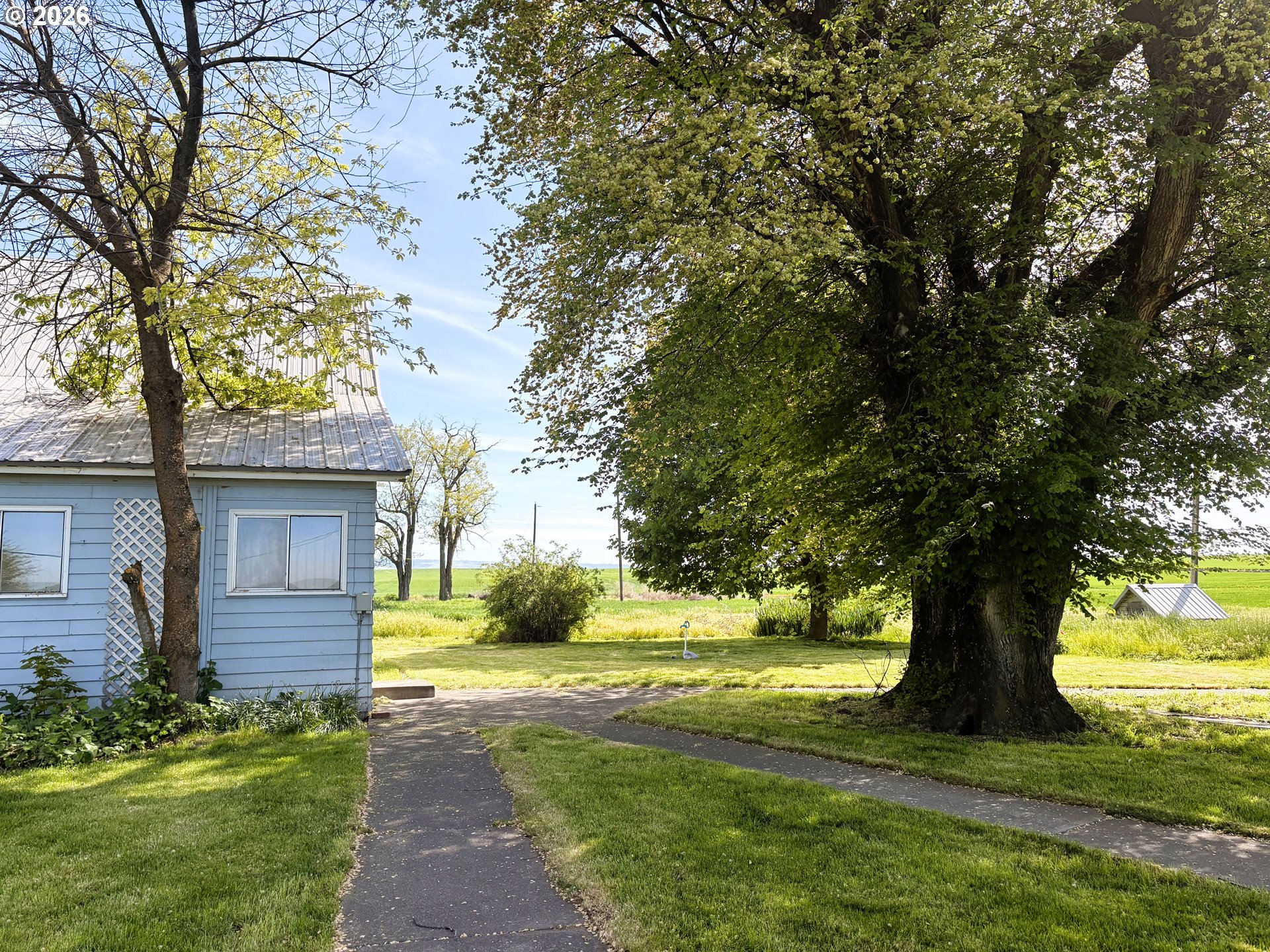 property viewer photo 6
