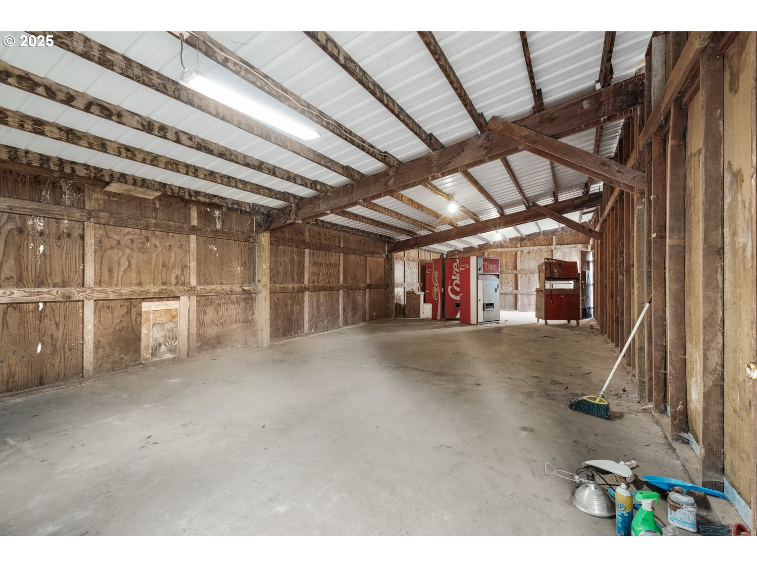 main property photo 43