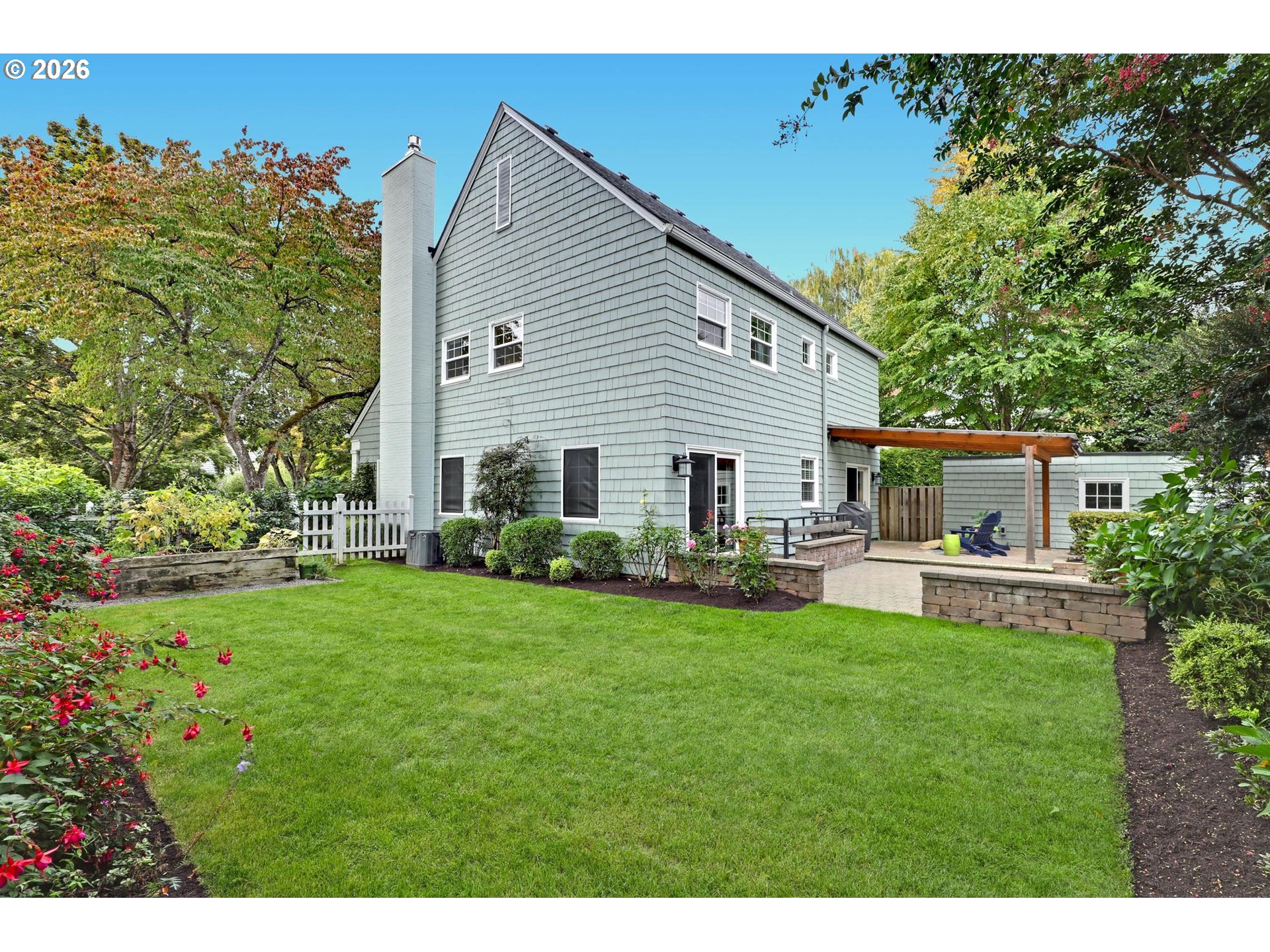main property photo 42