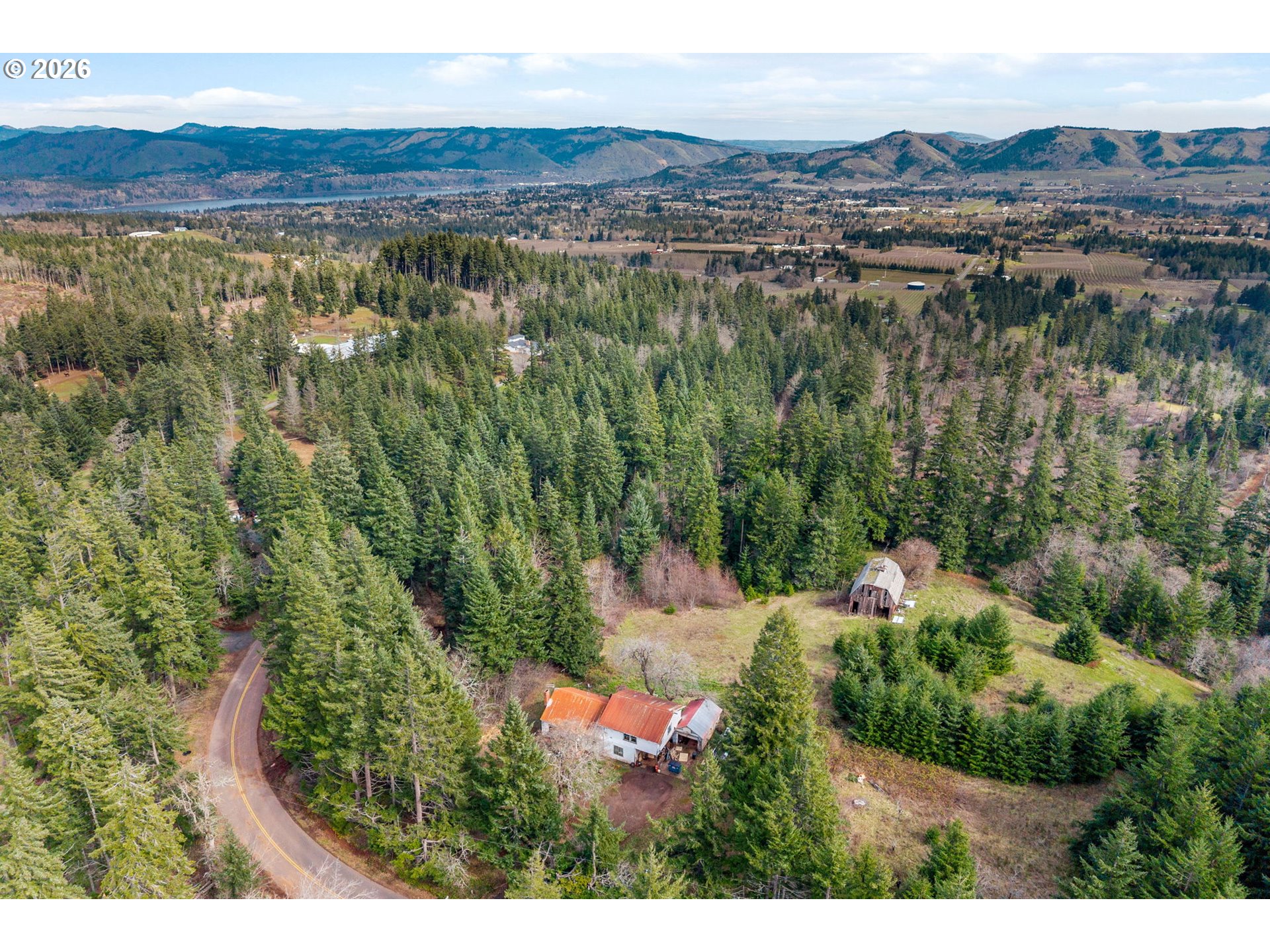 main property photo 11