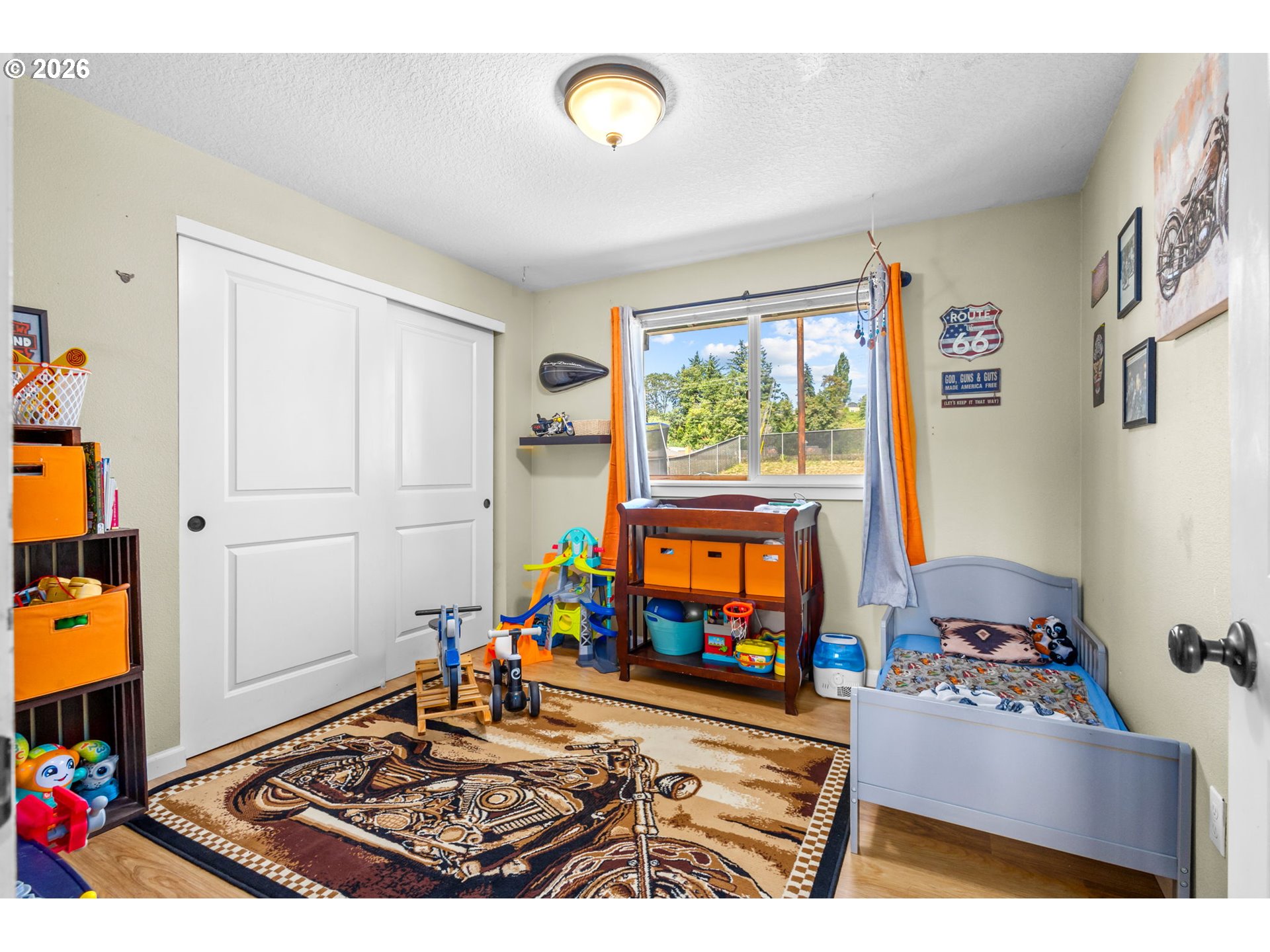 main property photo 20