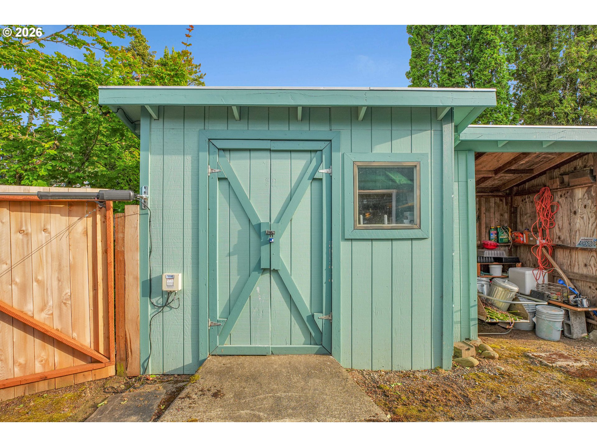 main property photo 45