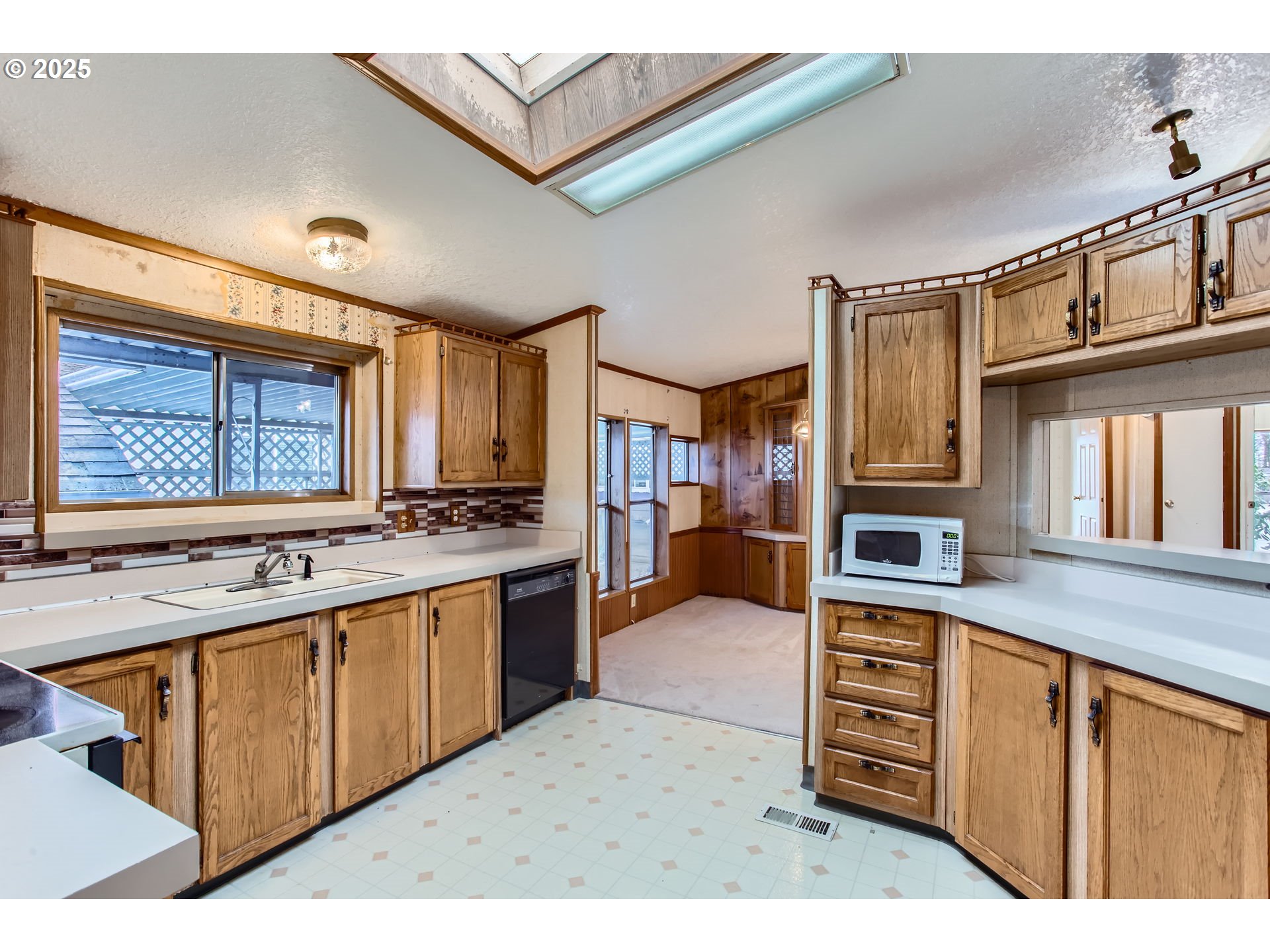 property viewer photo 15