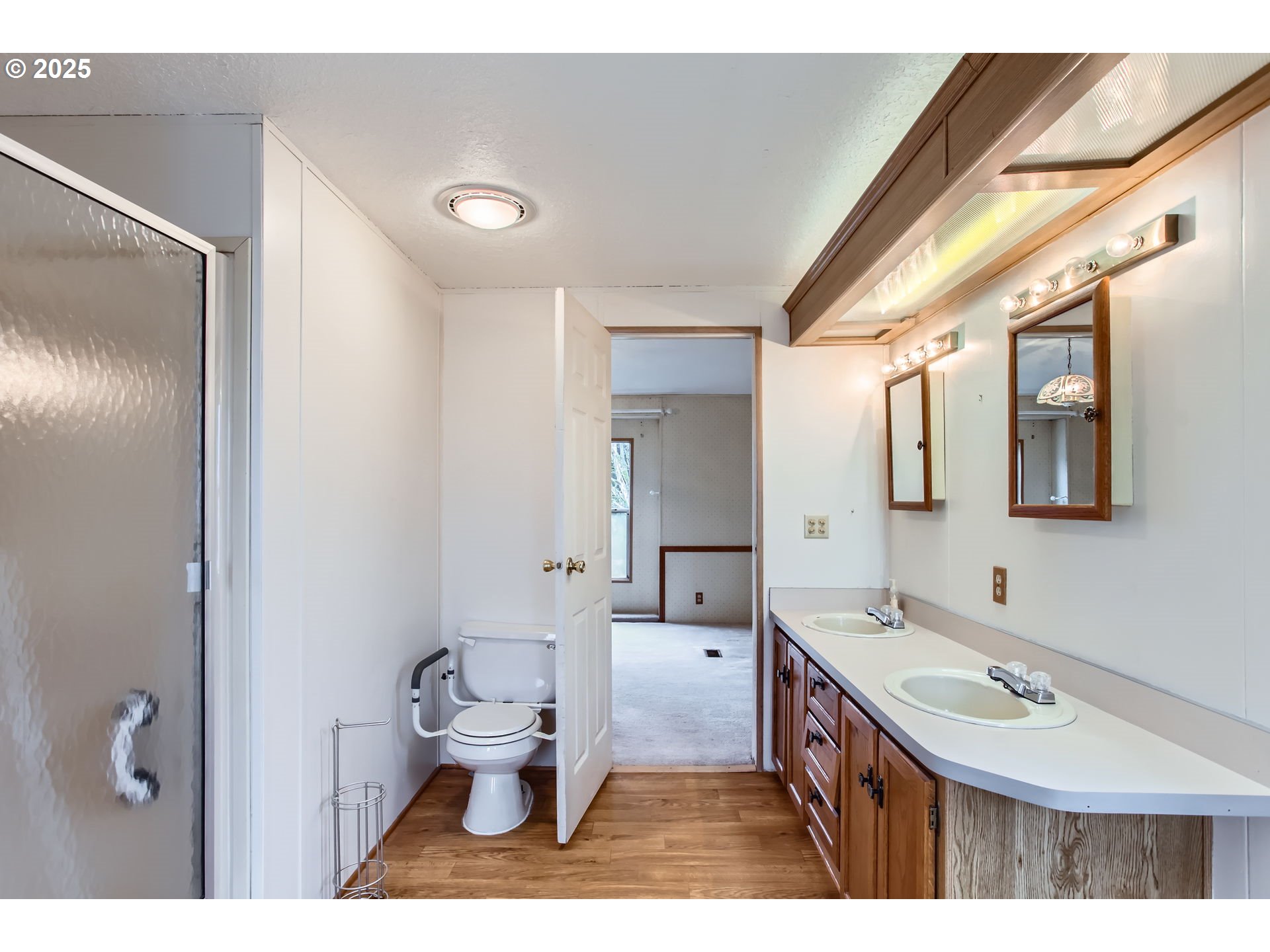 property viewer photo 21