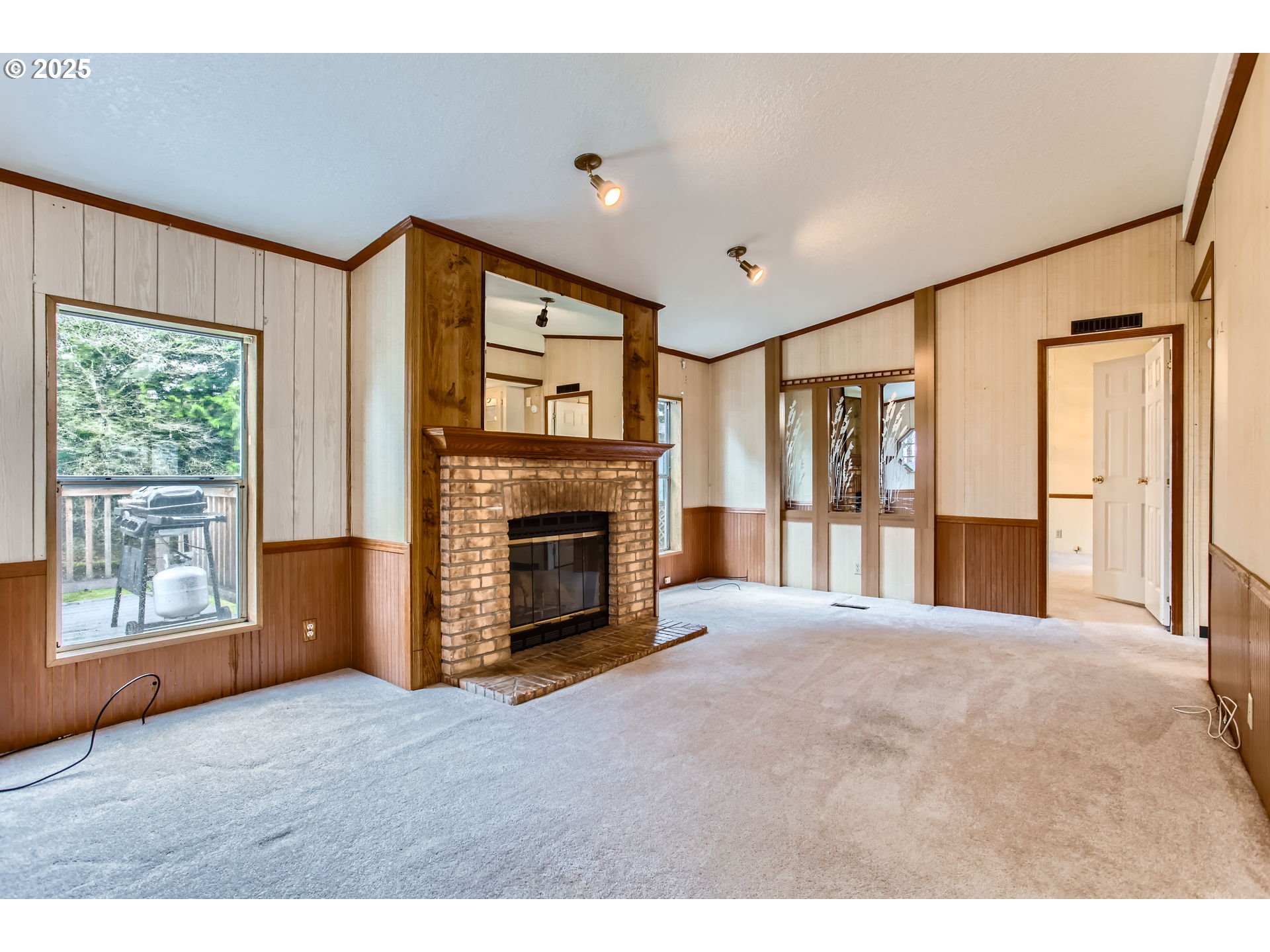 property viewer photo 8