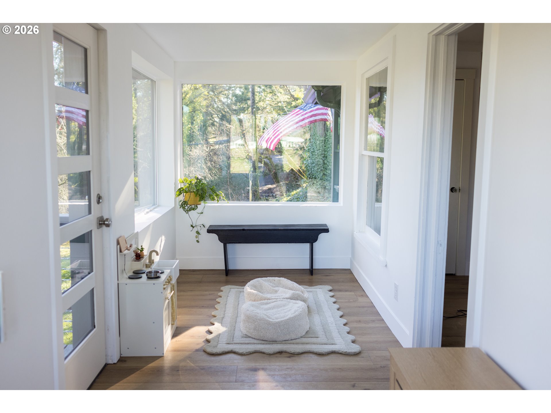 property viewer photo 15