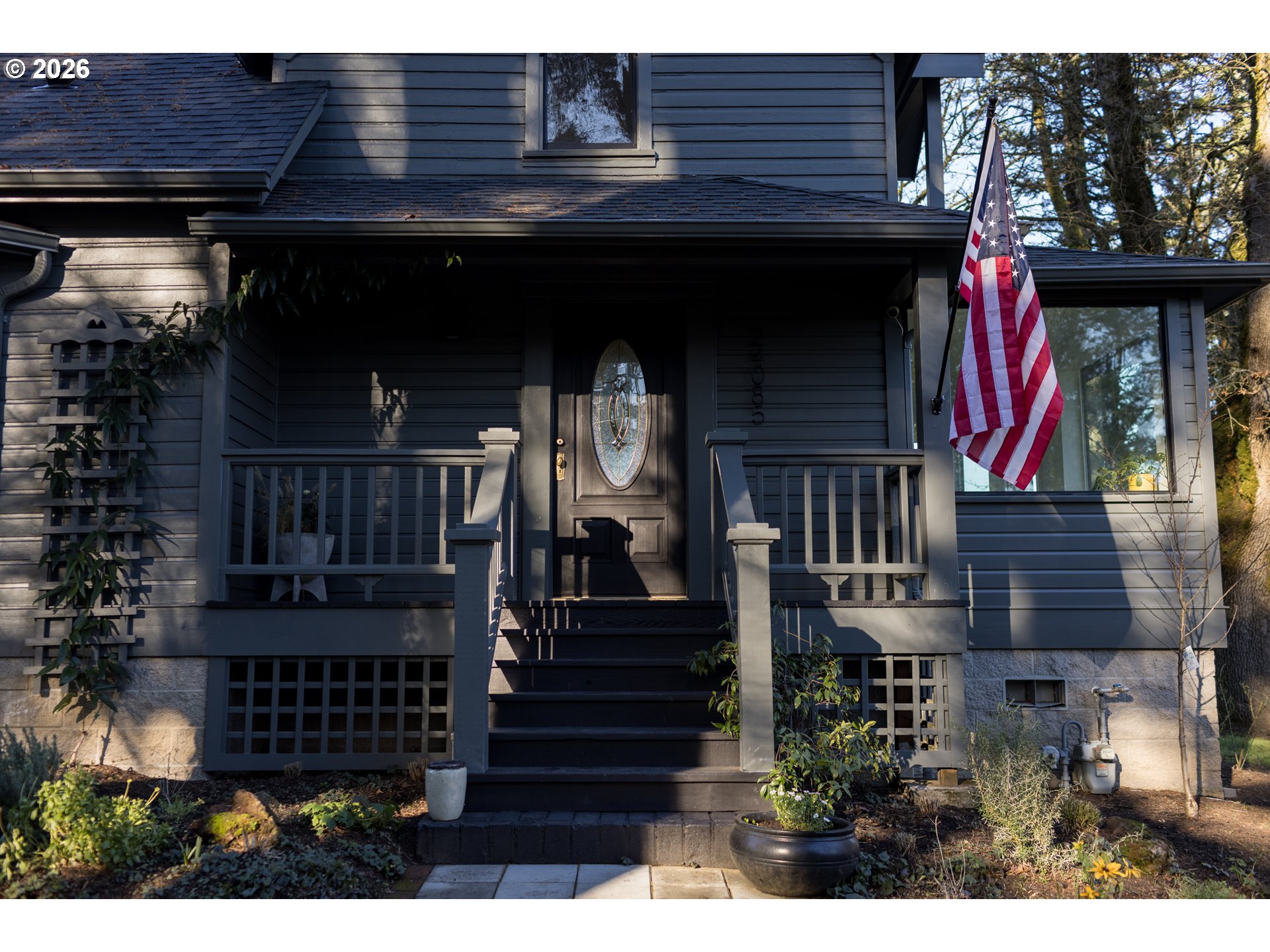 property viewer photo 2