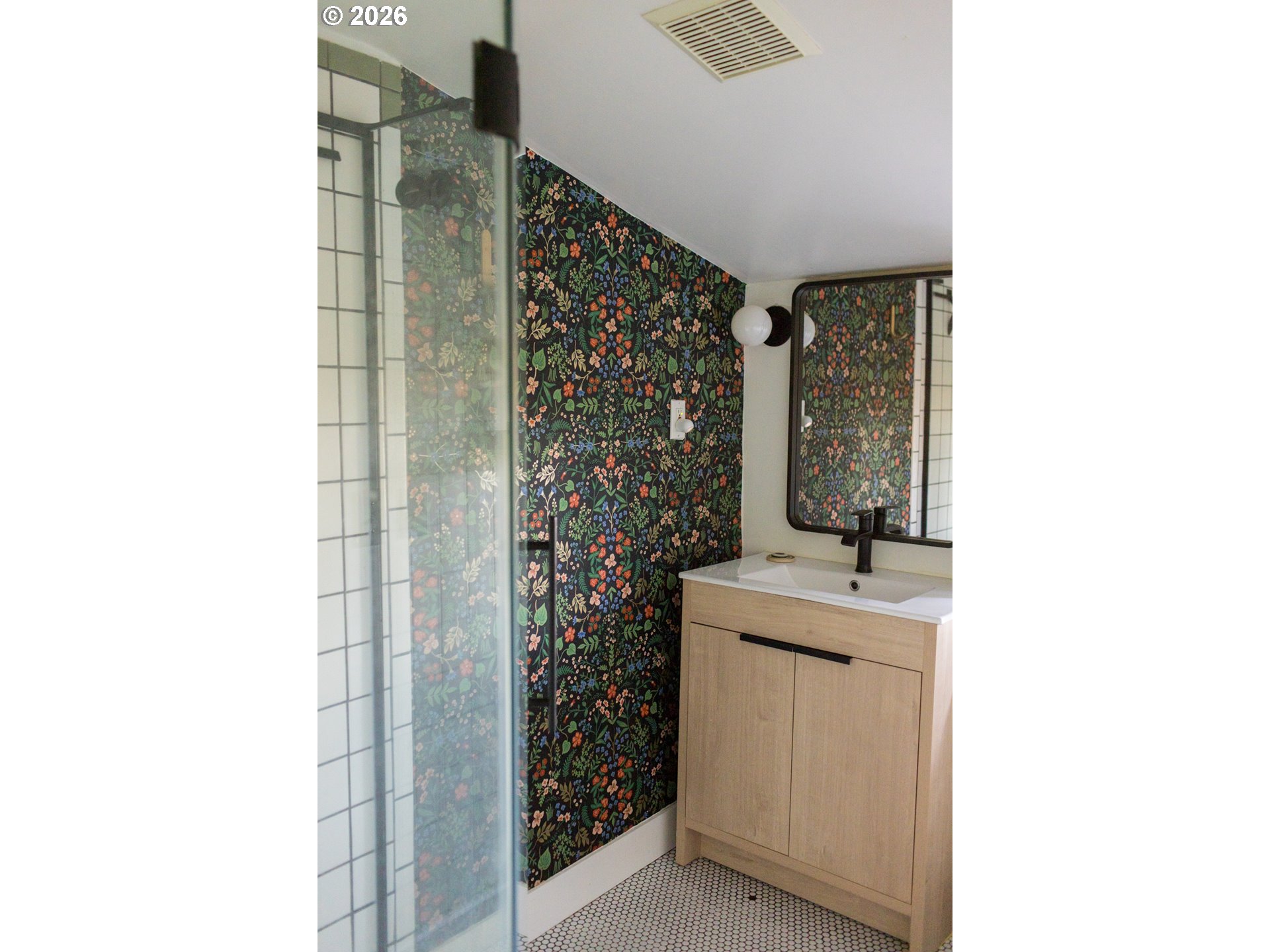 property viewer photo 21