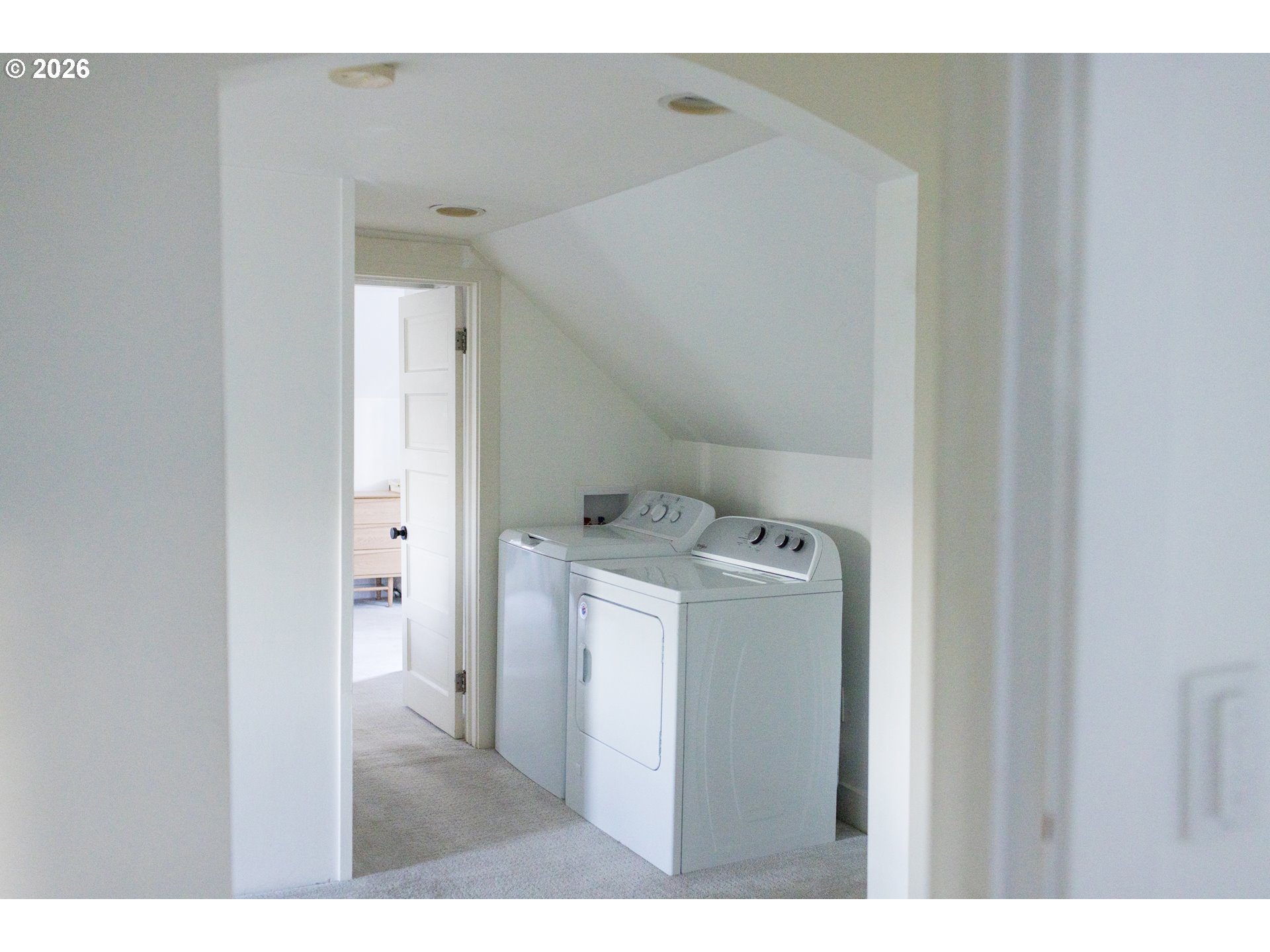 property viewer photo 28