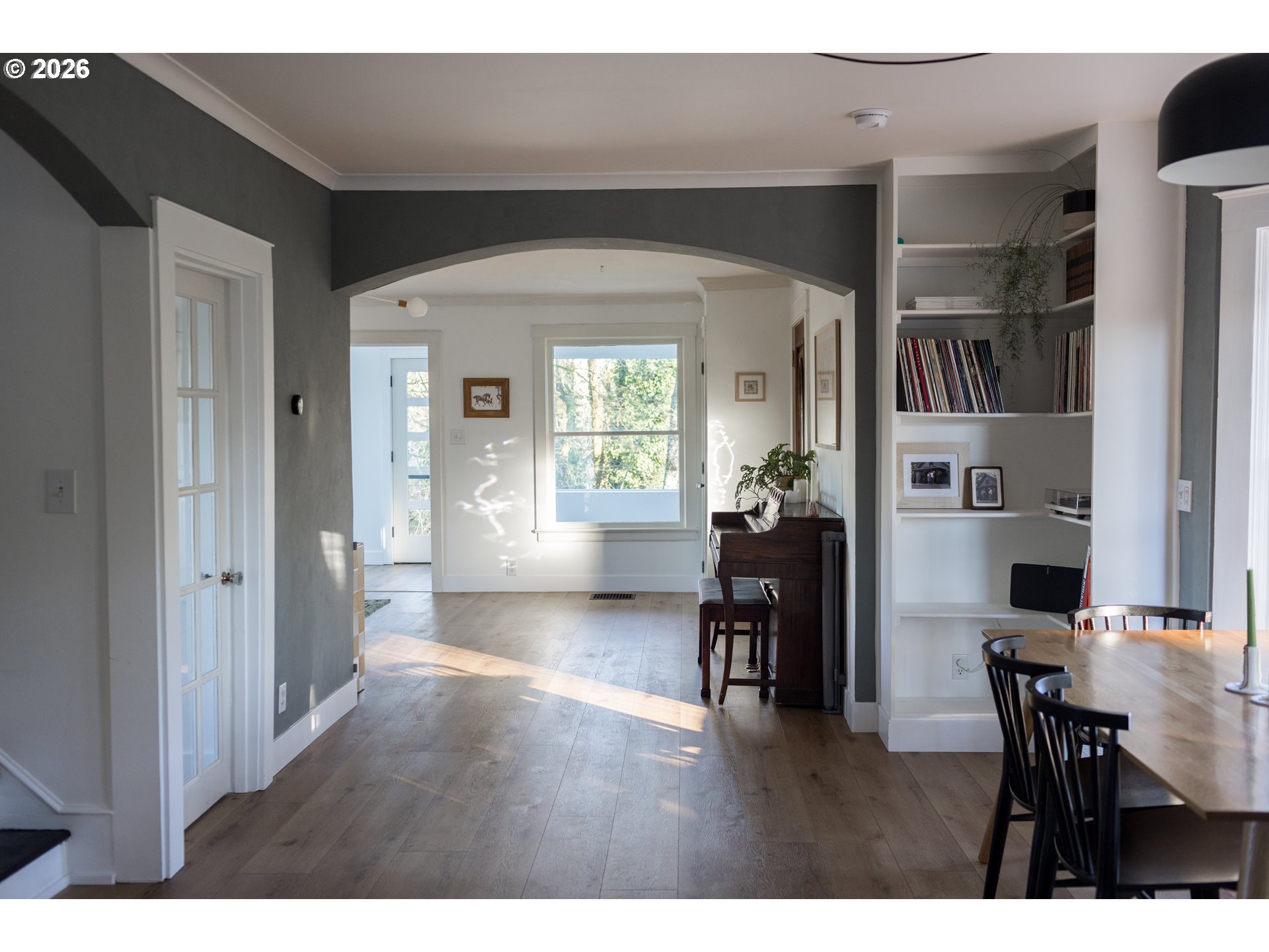 property viewer photo 6