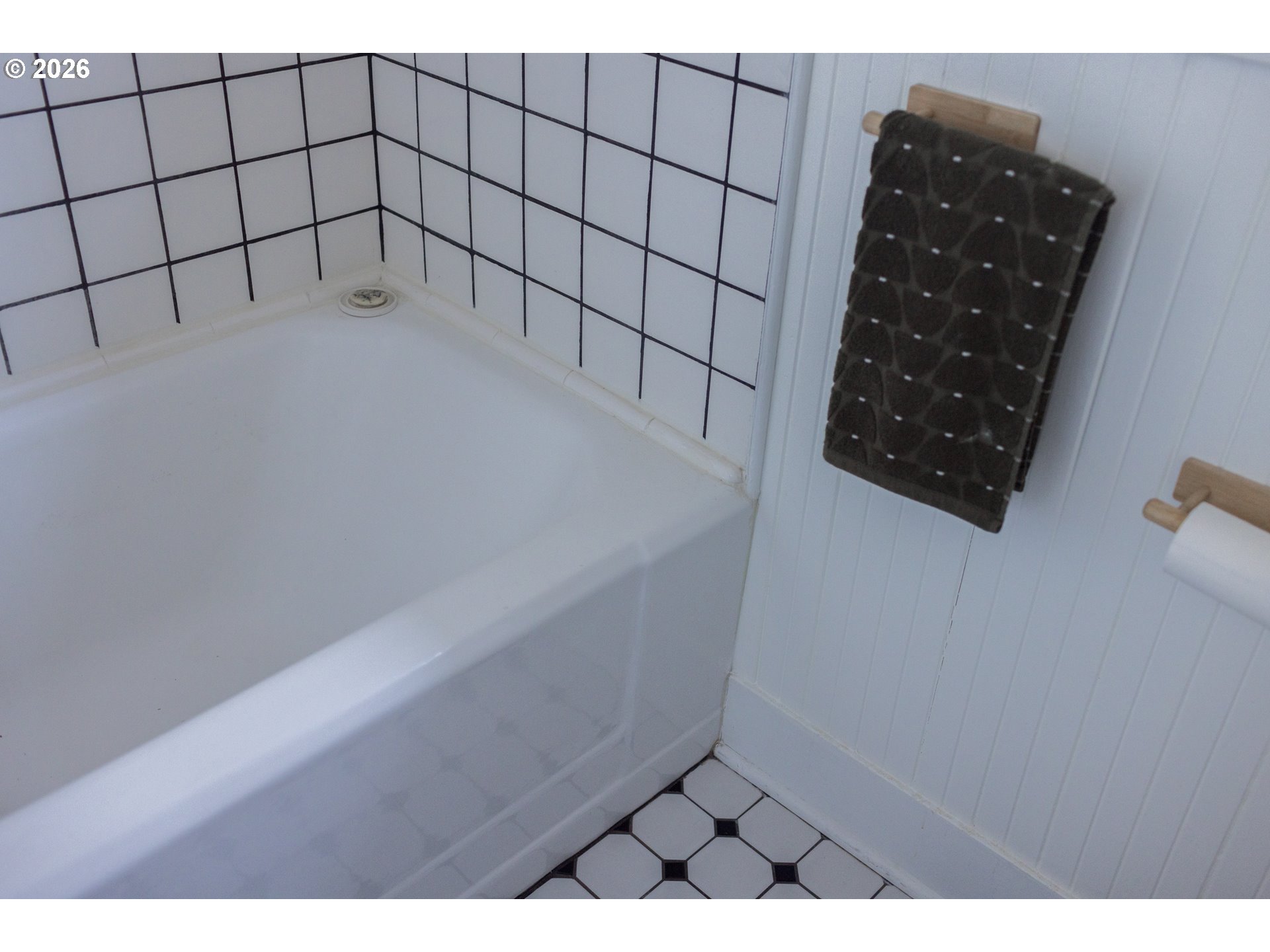property viewer photo 9