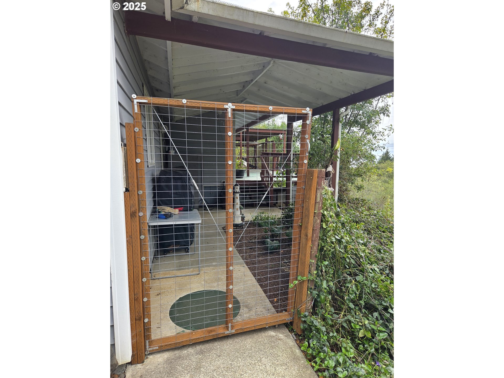 main property photo 39
